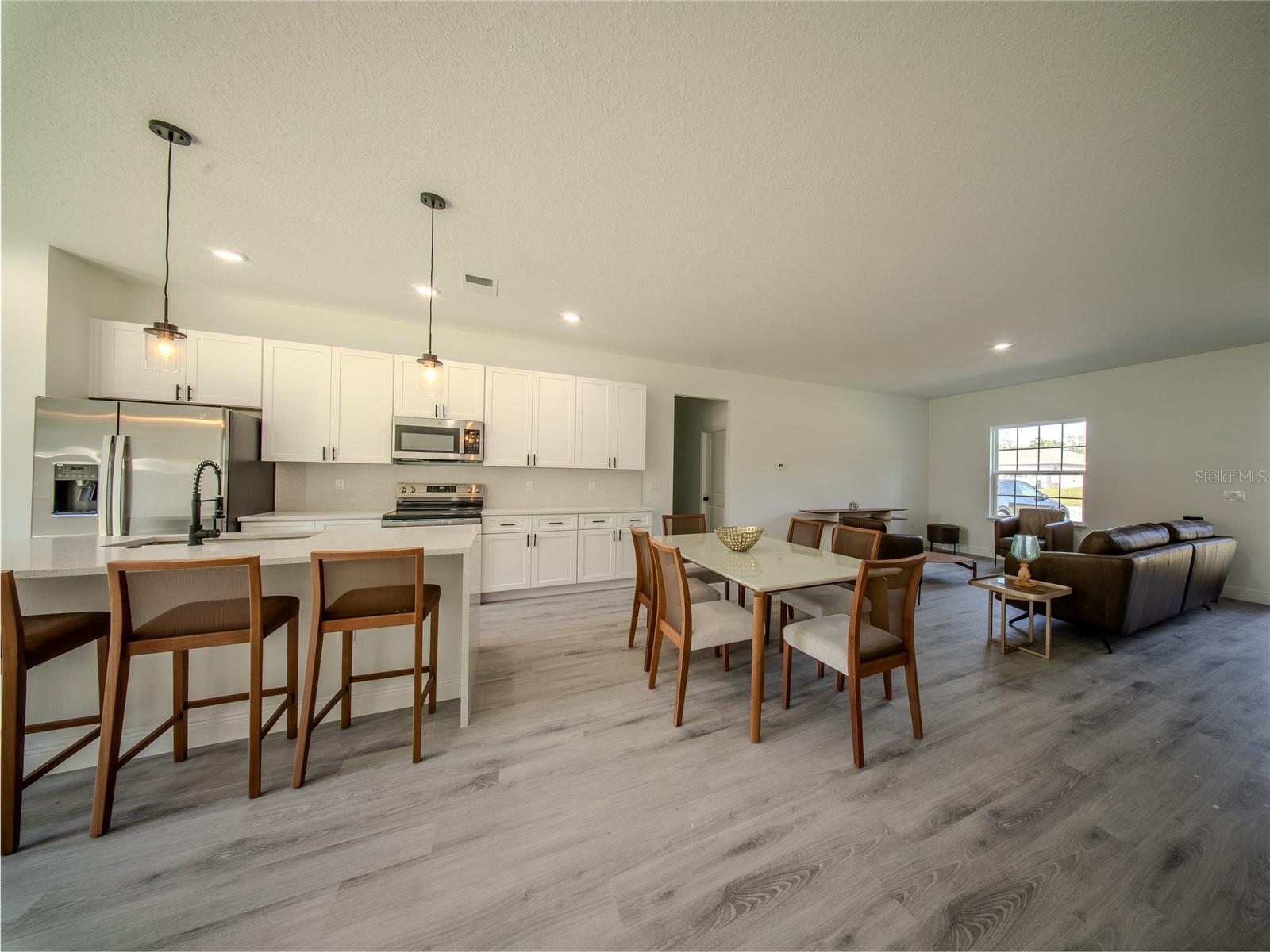 MARION OAKS UN 01 - Residential Lease