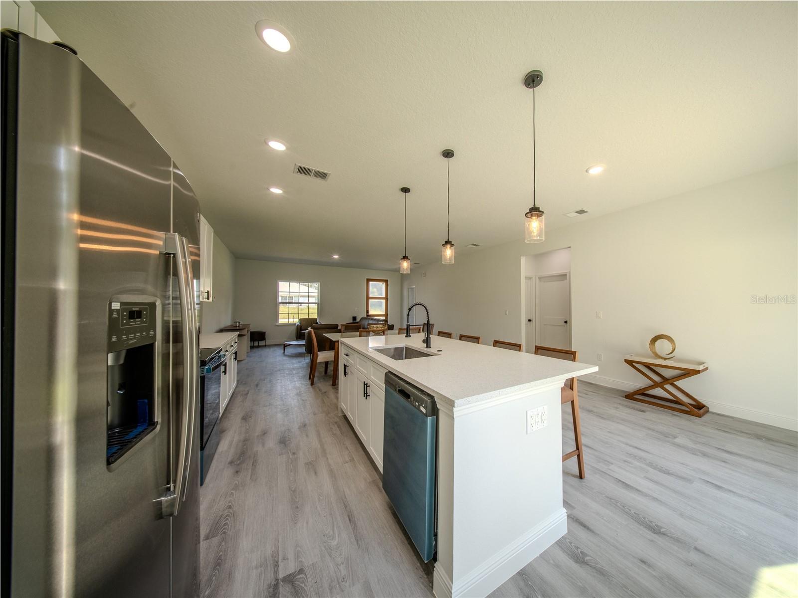 MARION OAKS UN 01 - Residential Lease