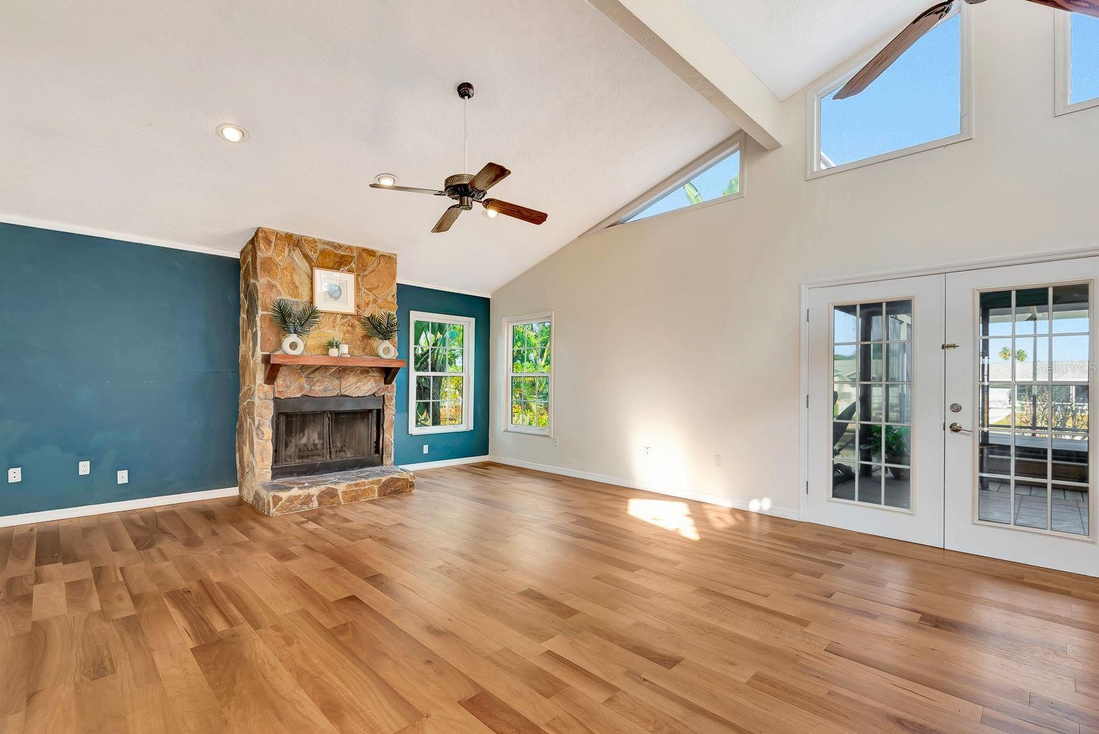 GULF & BAY ESTATES BLOCKS 4-7 - Residential