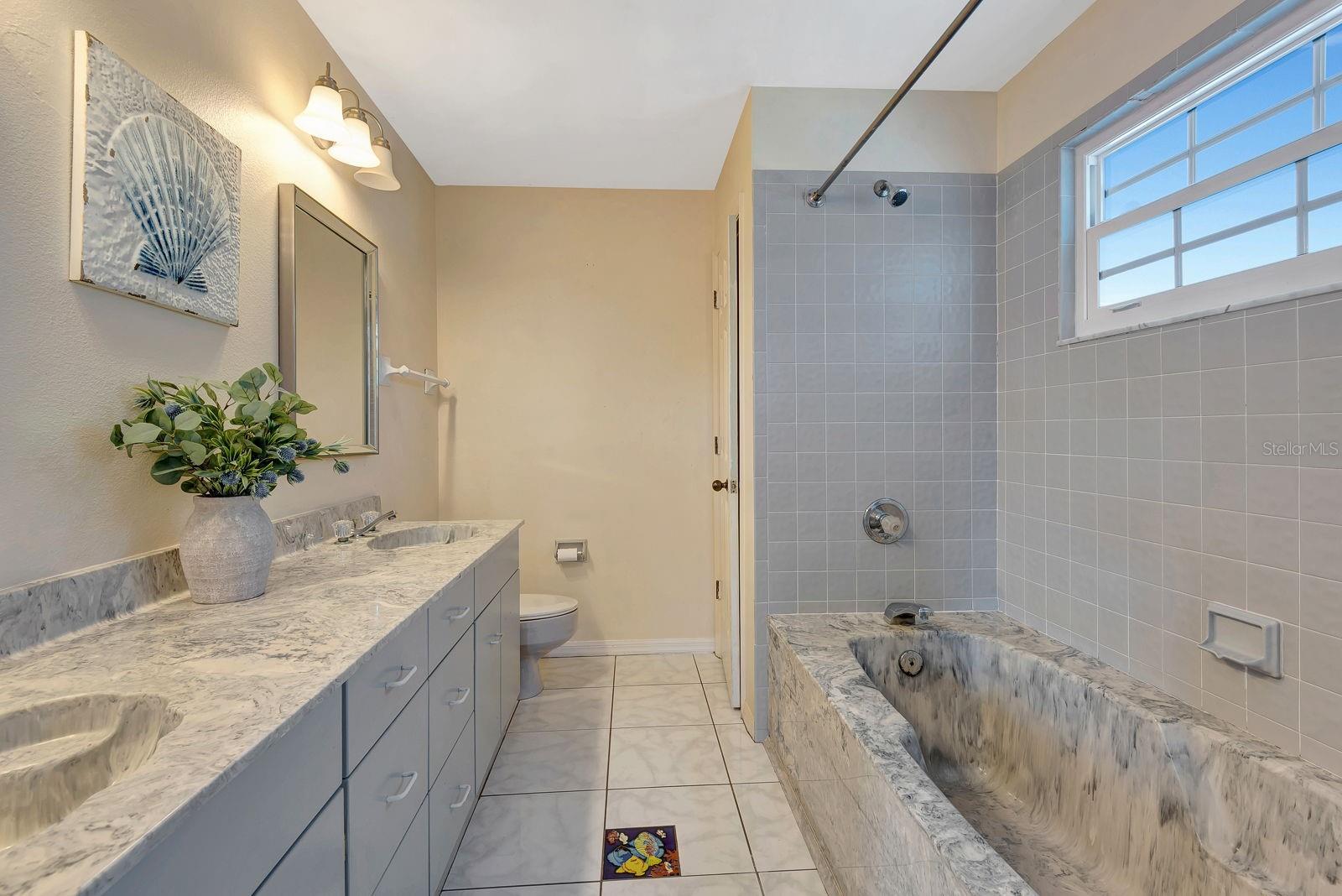 GULF & BAY ESTATES BLOCKS 4-7 - Residential