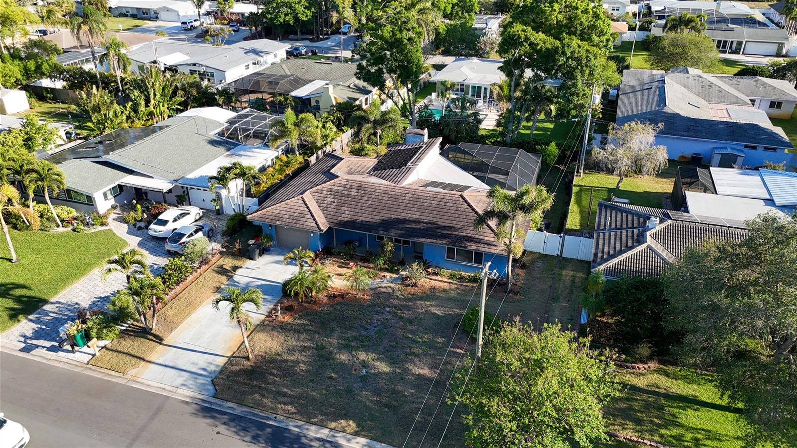 BELLEAIR HEIGHTS - Residential