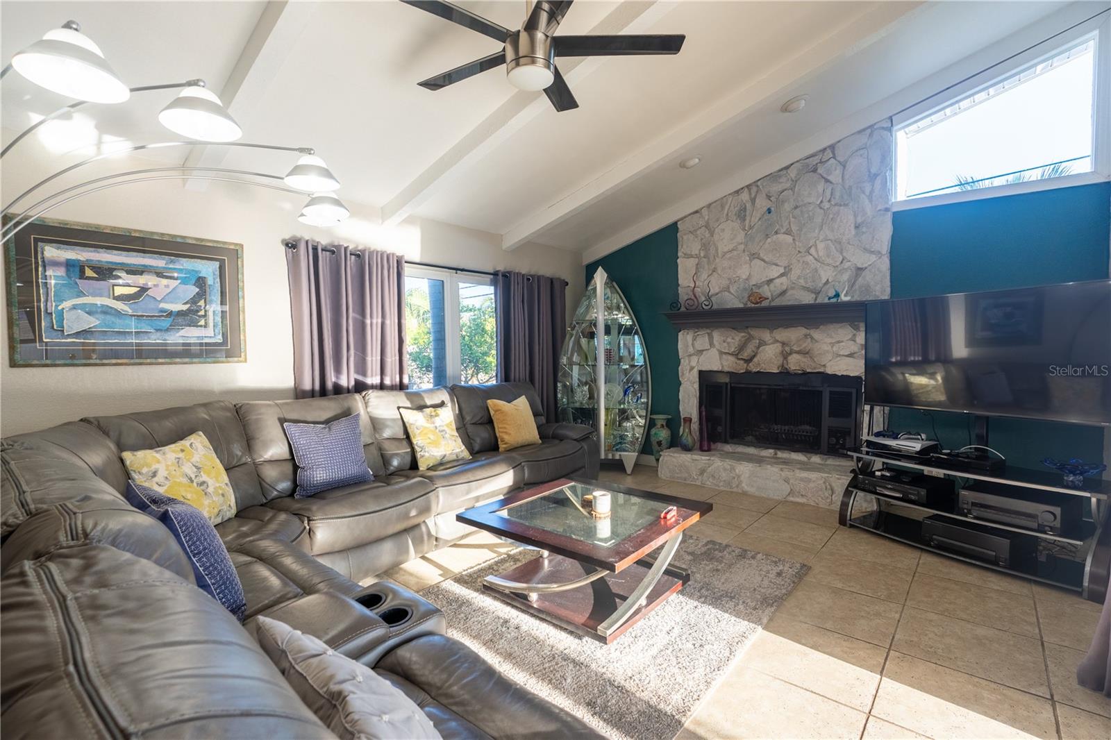 BELLEAIR HEIGHTS - Residential