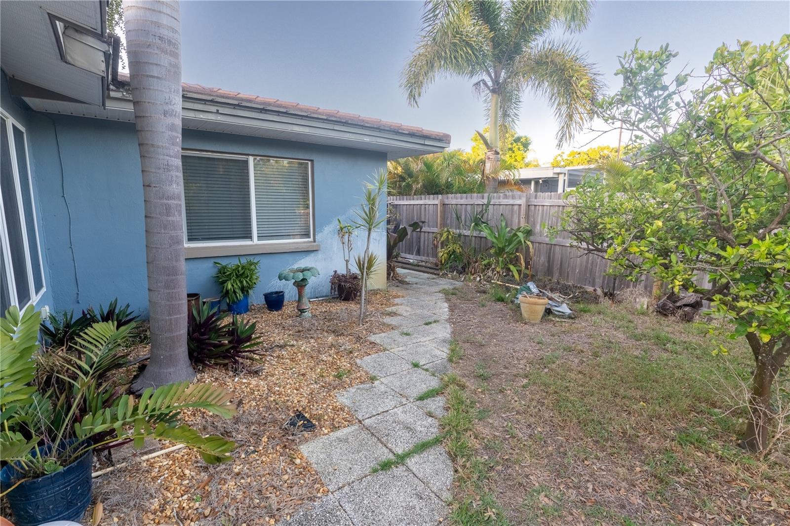 BELLEAIR HEIGHTS - Residential