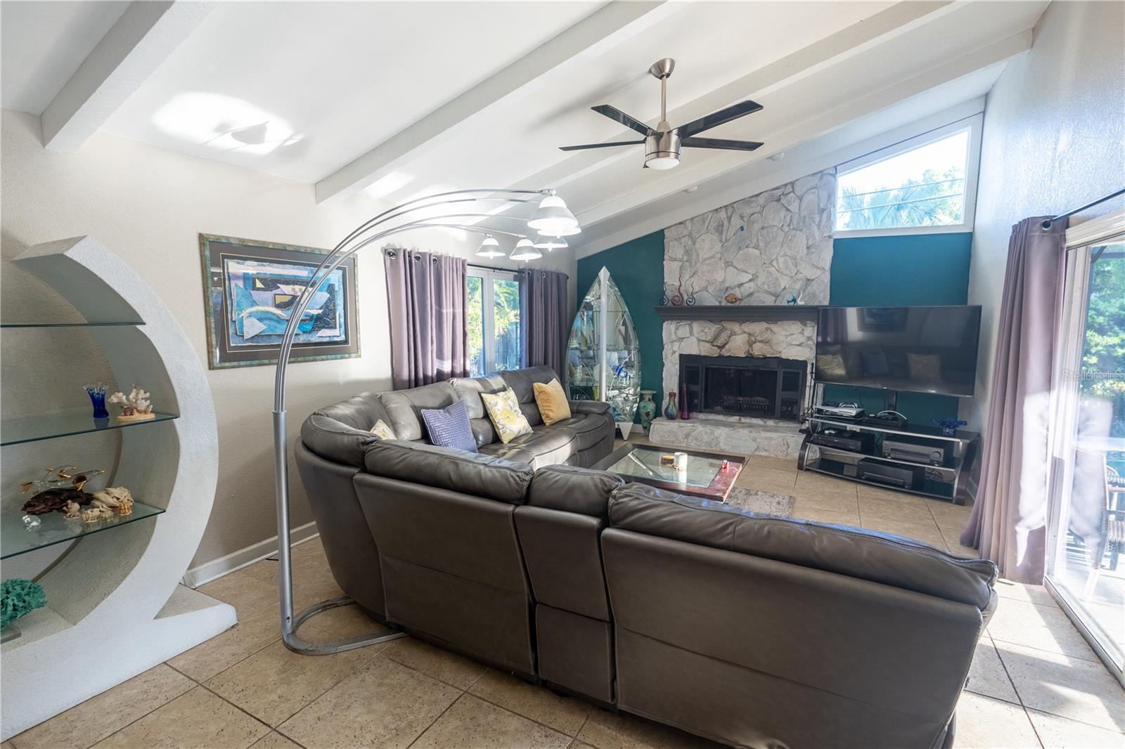 BELLEAIR HEIGHTS - Residential