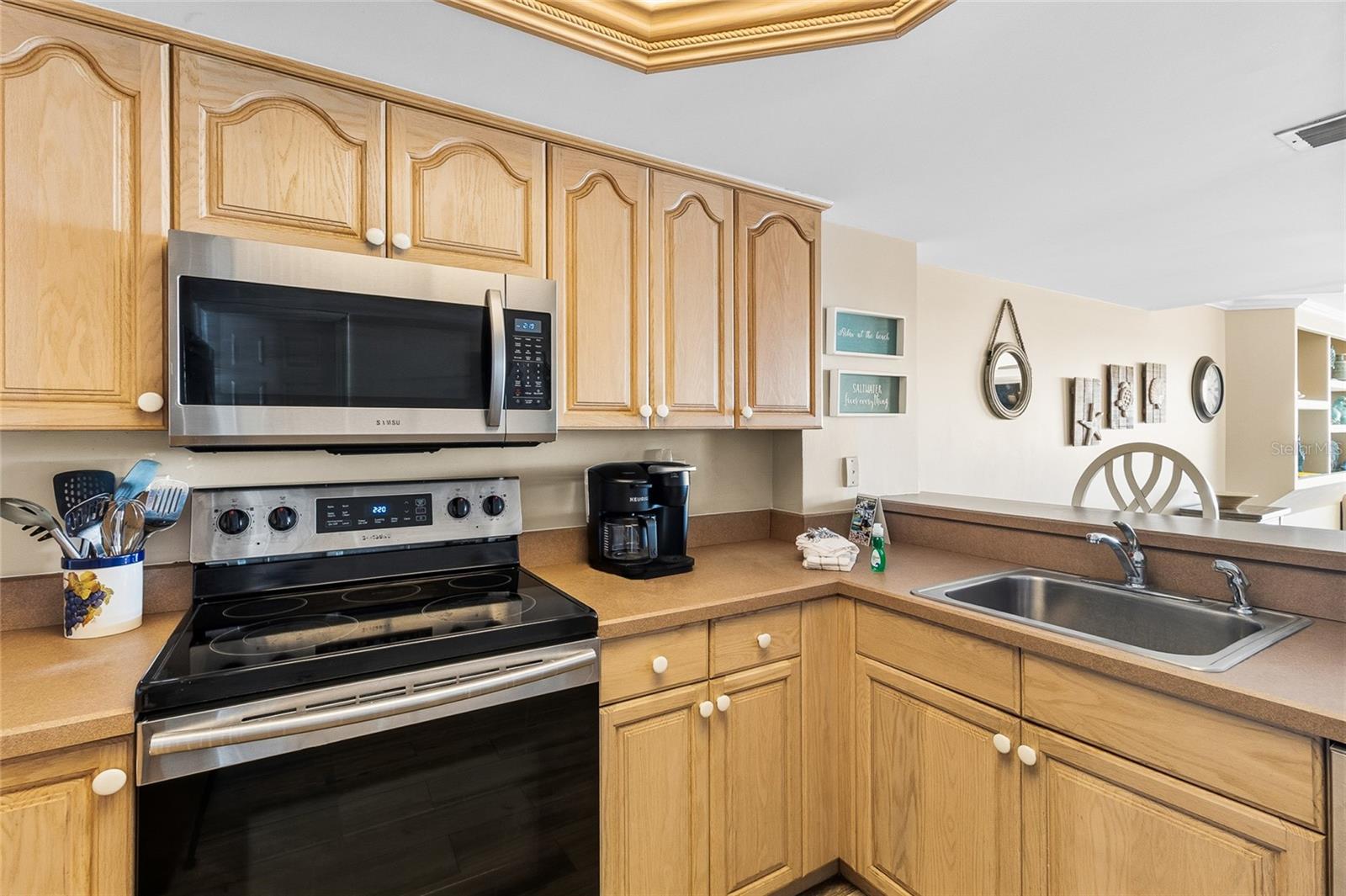 LAS BRISAS OF MADEIRA CONDO - Residential