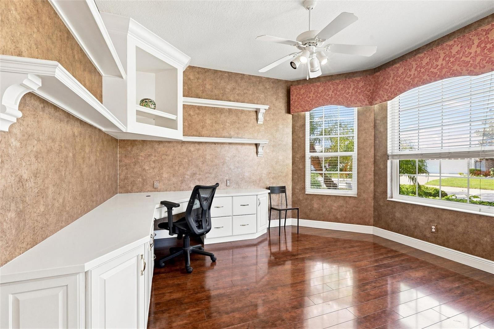 1328 THORNAPPLE DRIVE