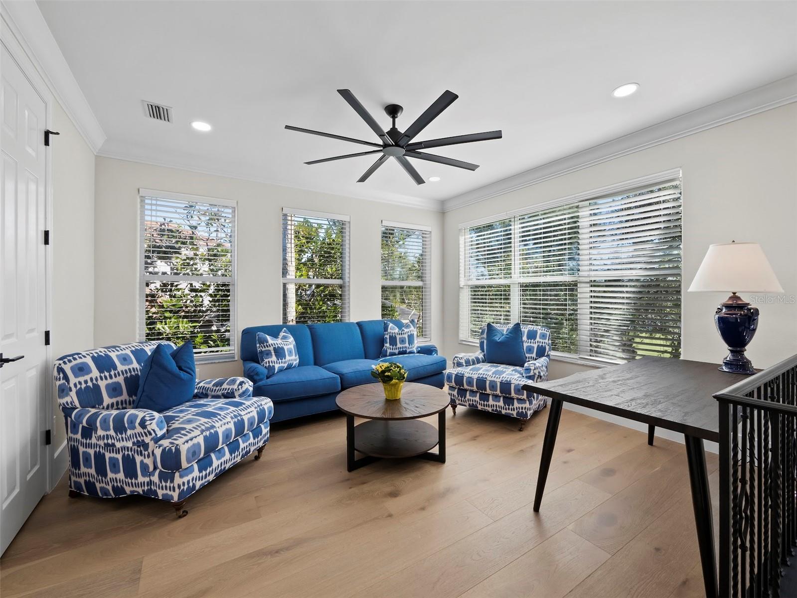 MANCHESTER BAY - Residential