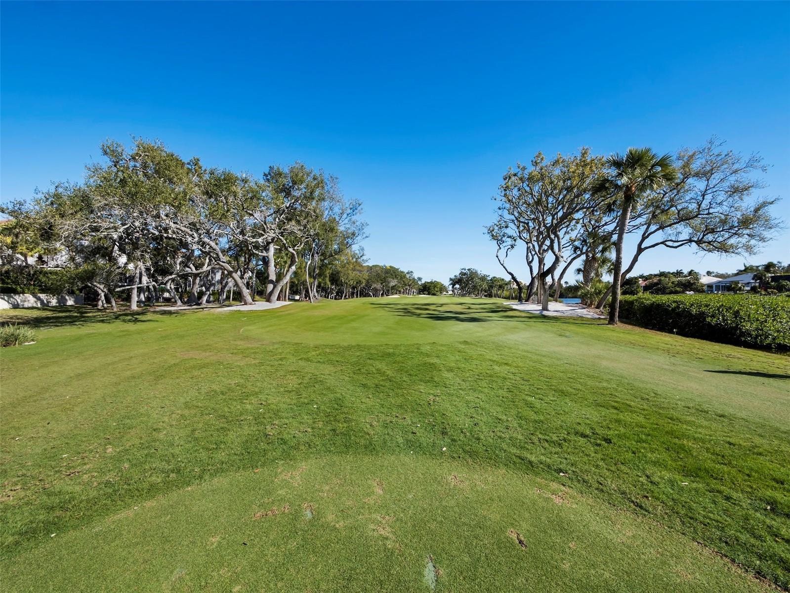 MANCHESTER BAY - Residential