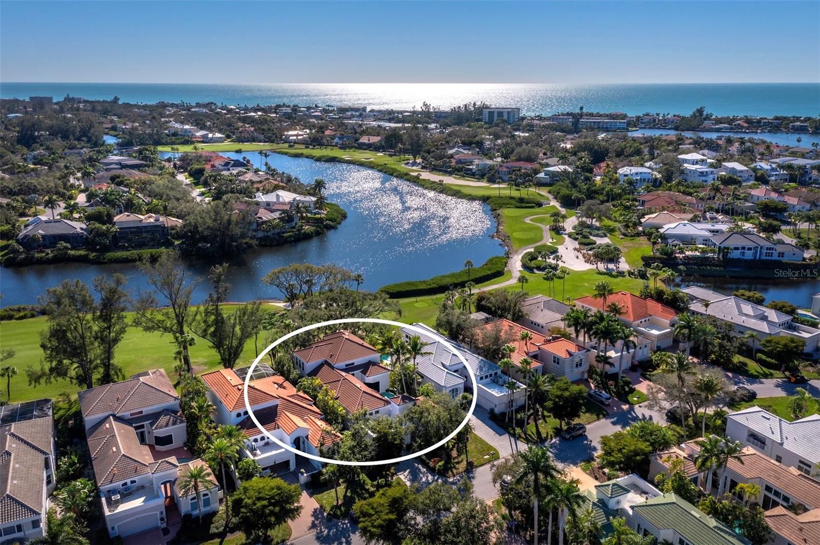 MANCHESTER BAY - Residential