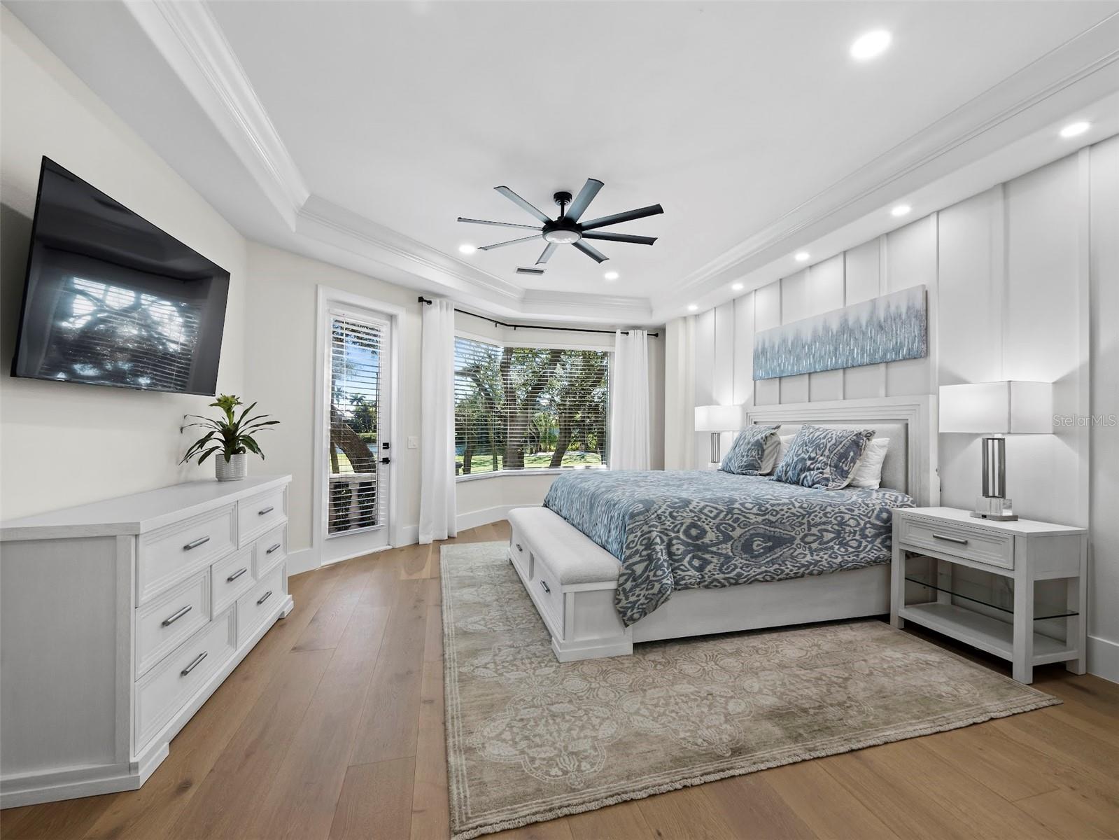 MANCHESTER BAY - Residential