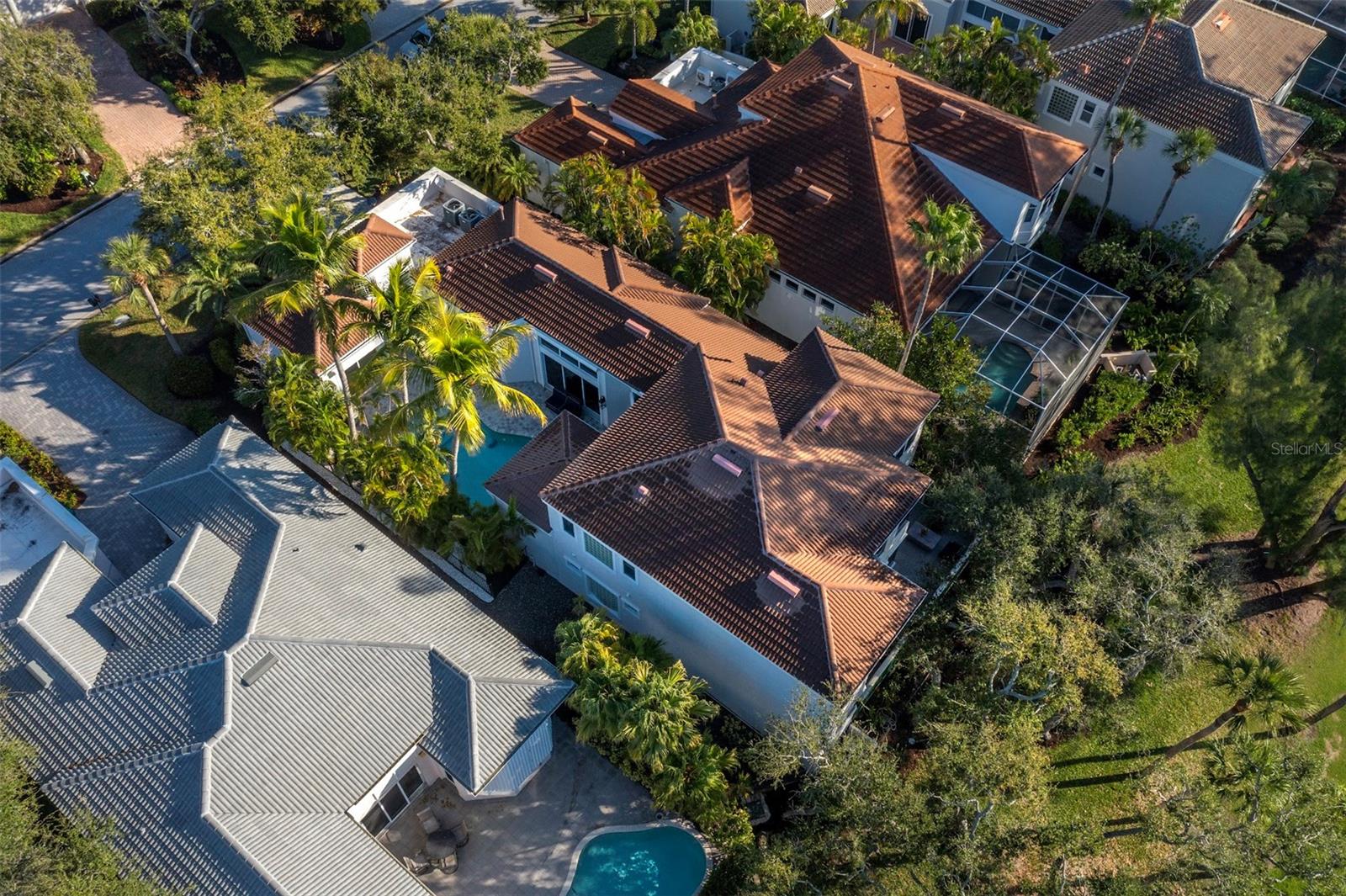 MANCHESTER BAY - Residential