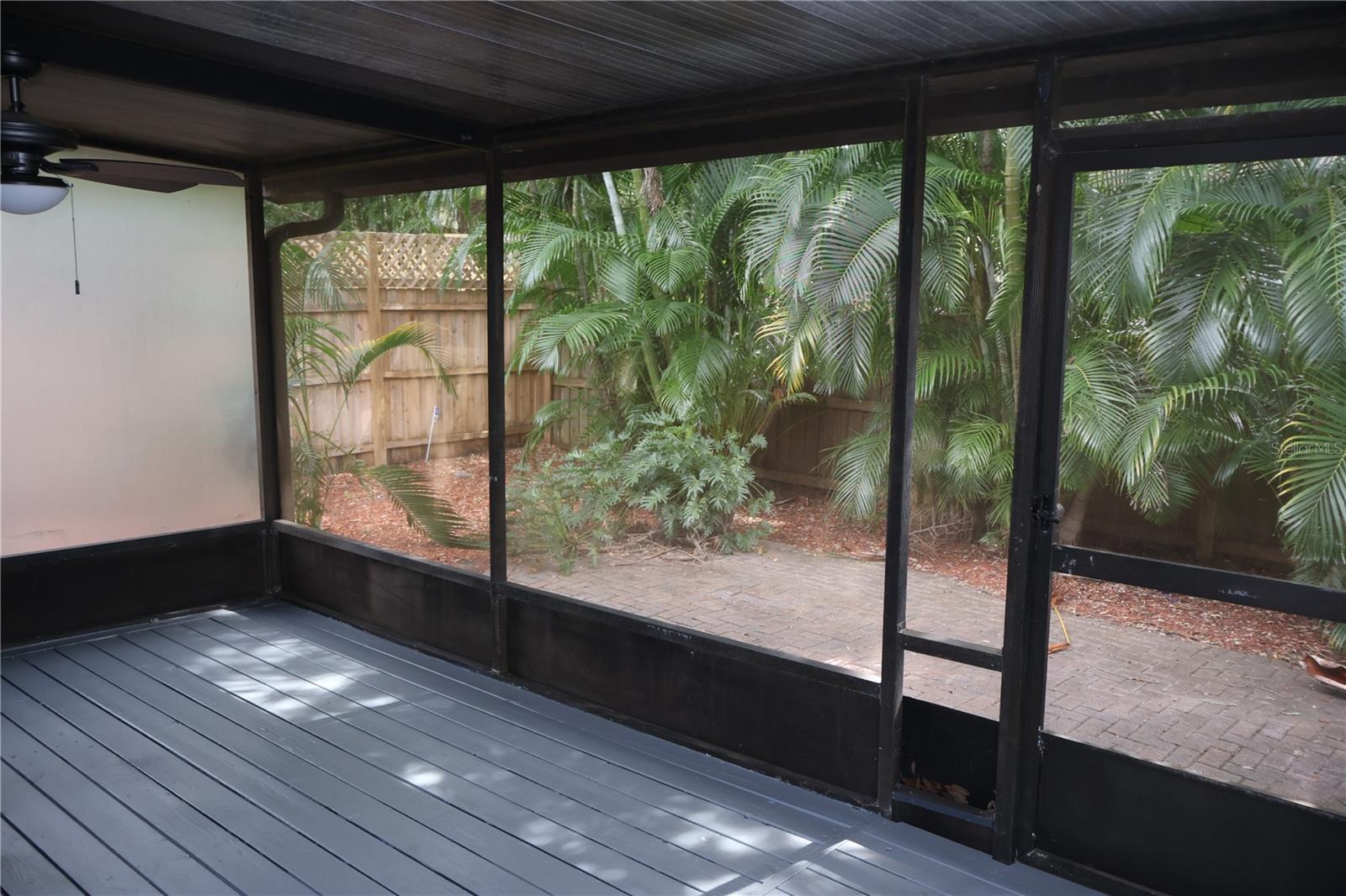 OAKELLARS - Residential Lease