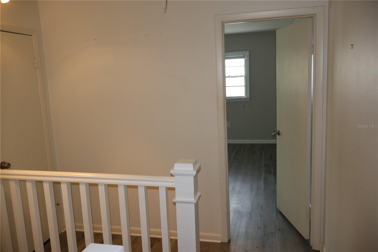 OAKELLARS - Residential Lease