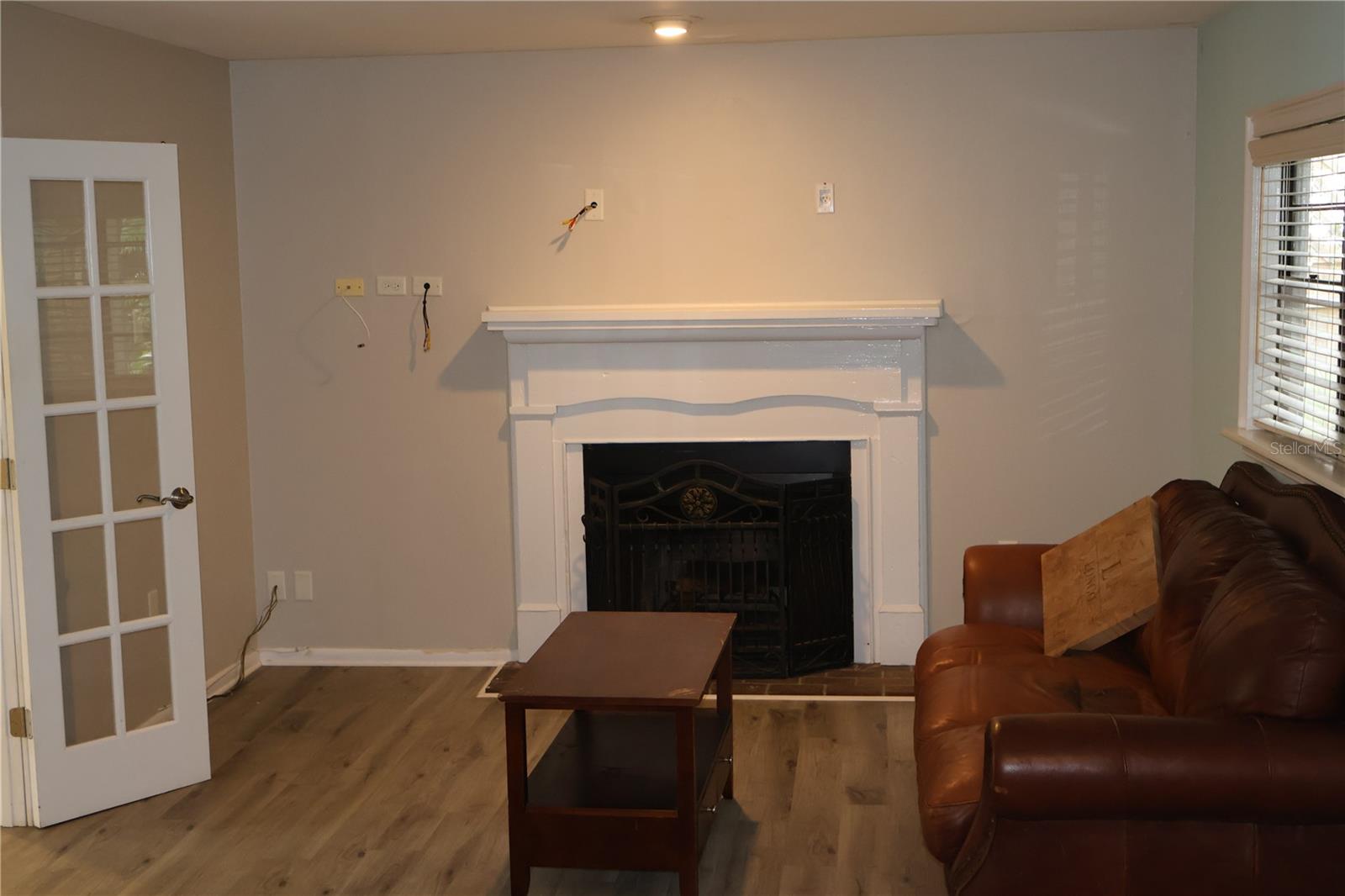 OAKELLARS - Residential Lease