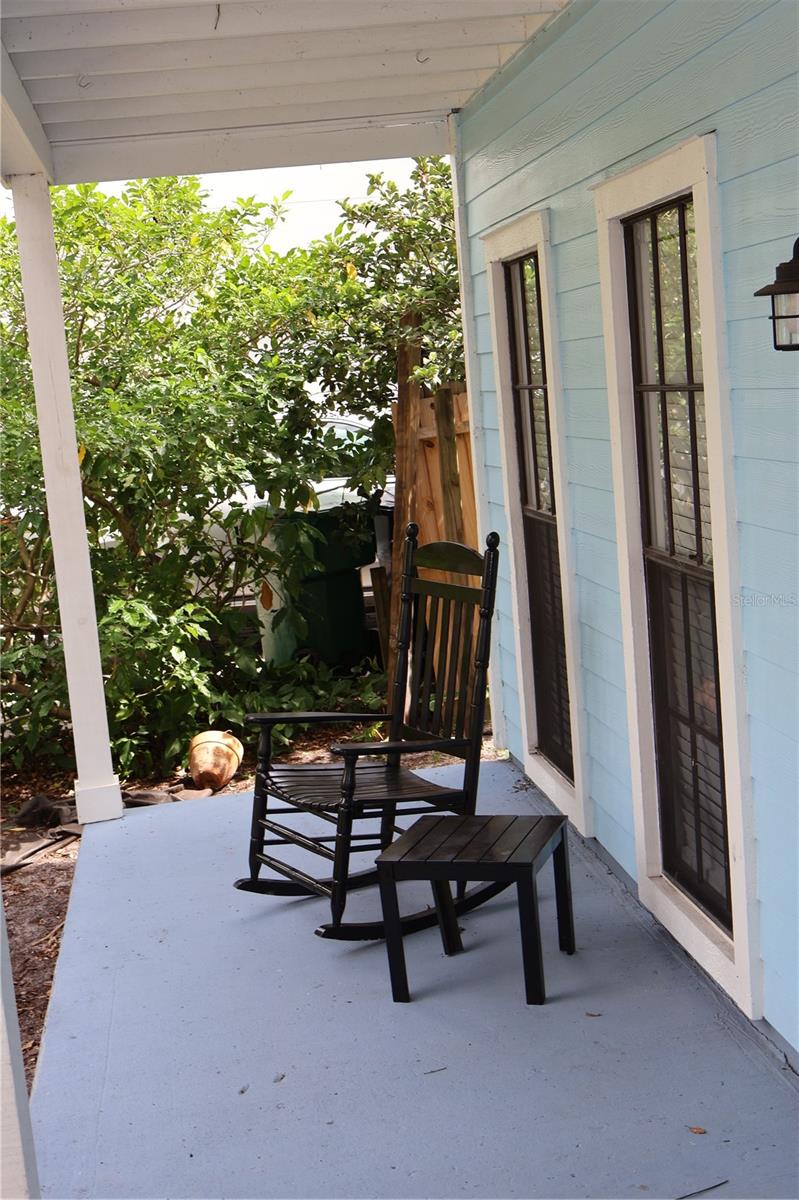 OAKELLARS - Residential Lease