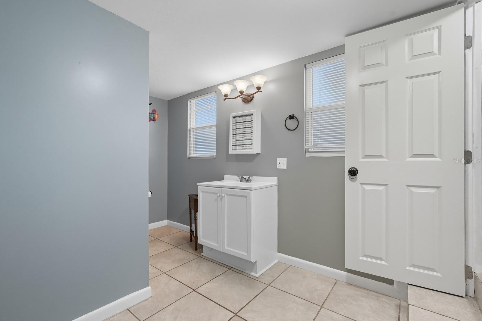 KINGSTON - Residential