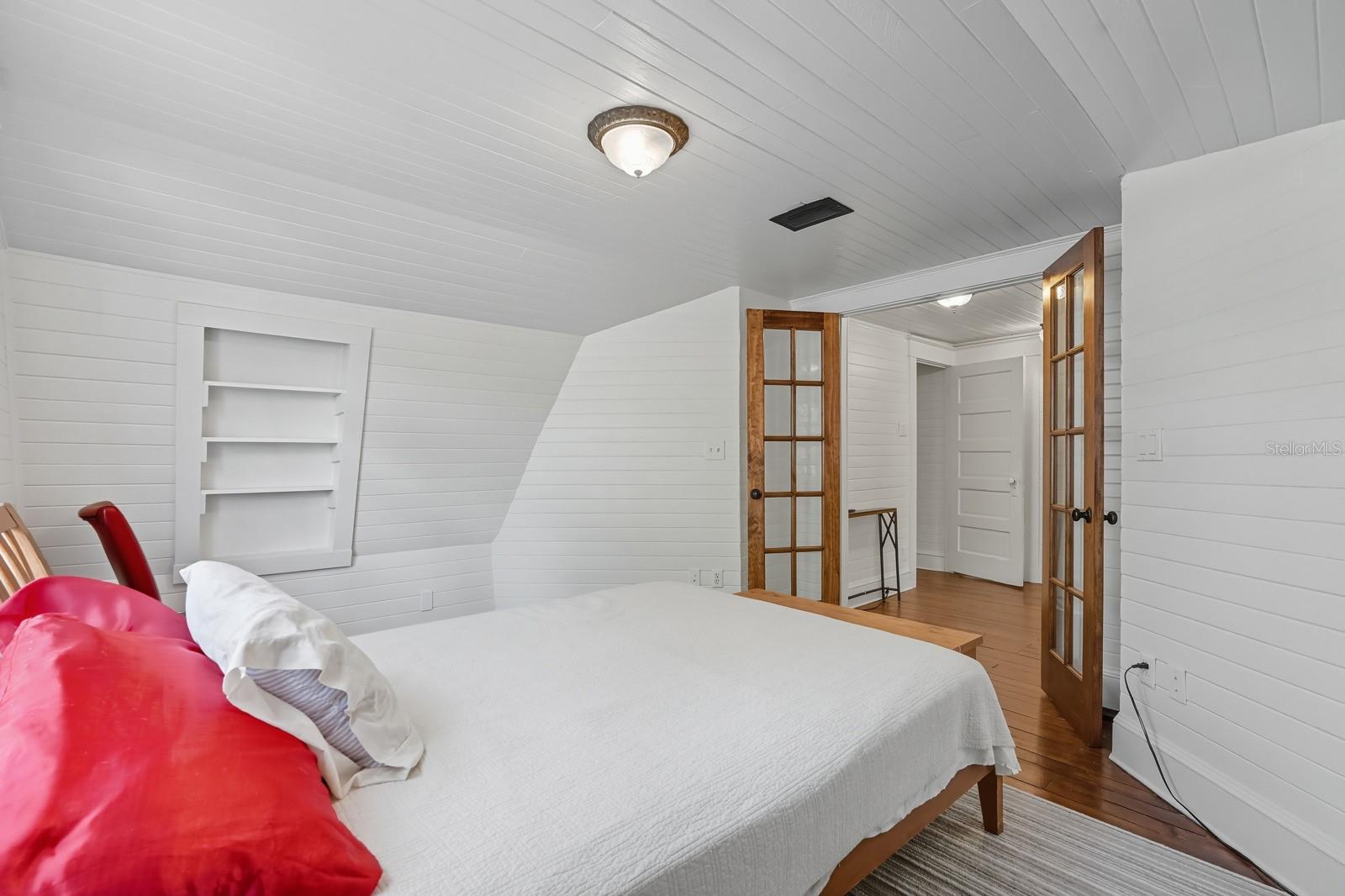 KINGSTON - Residential