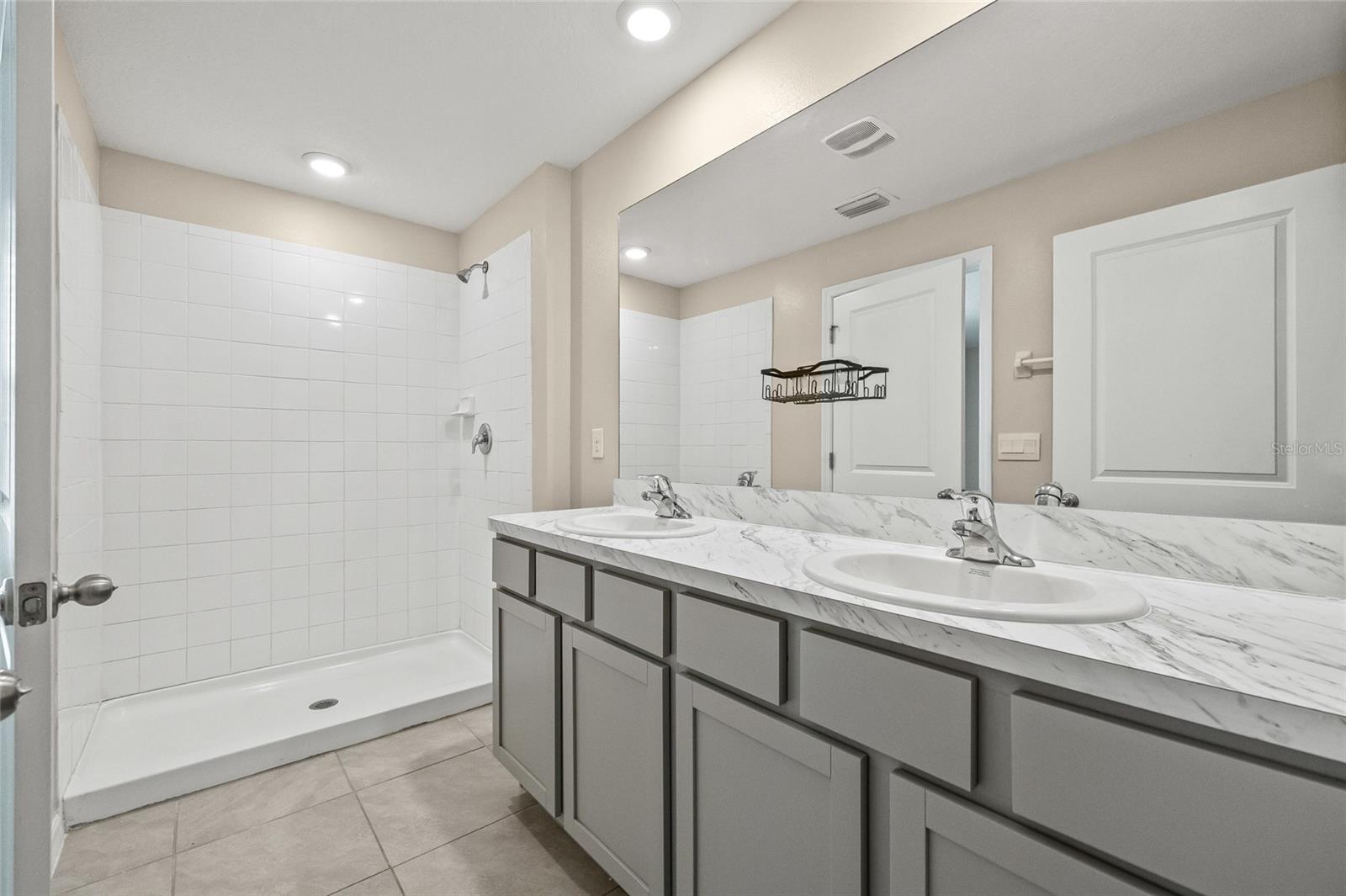 CREEK PRESERVE PH 1 6 7 & 8 - Residential Lease