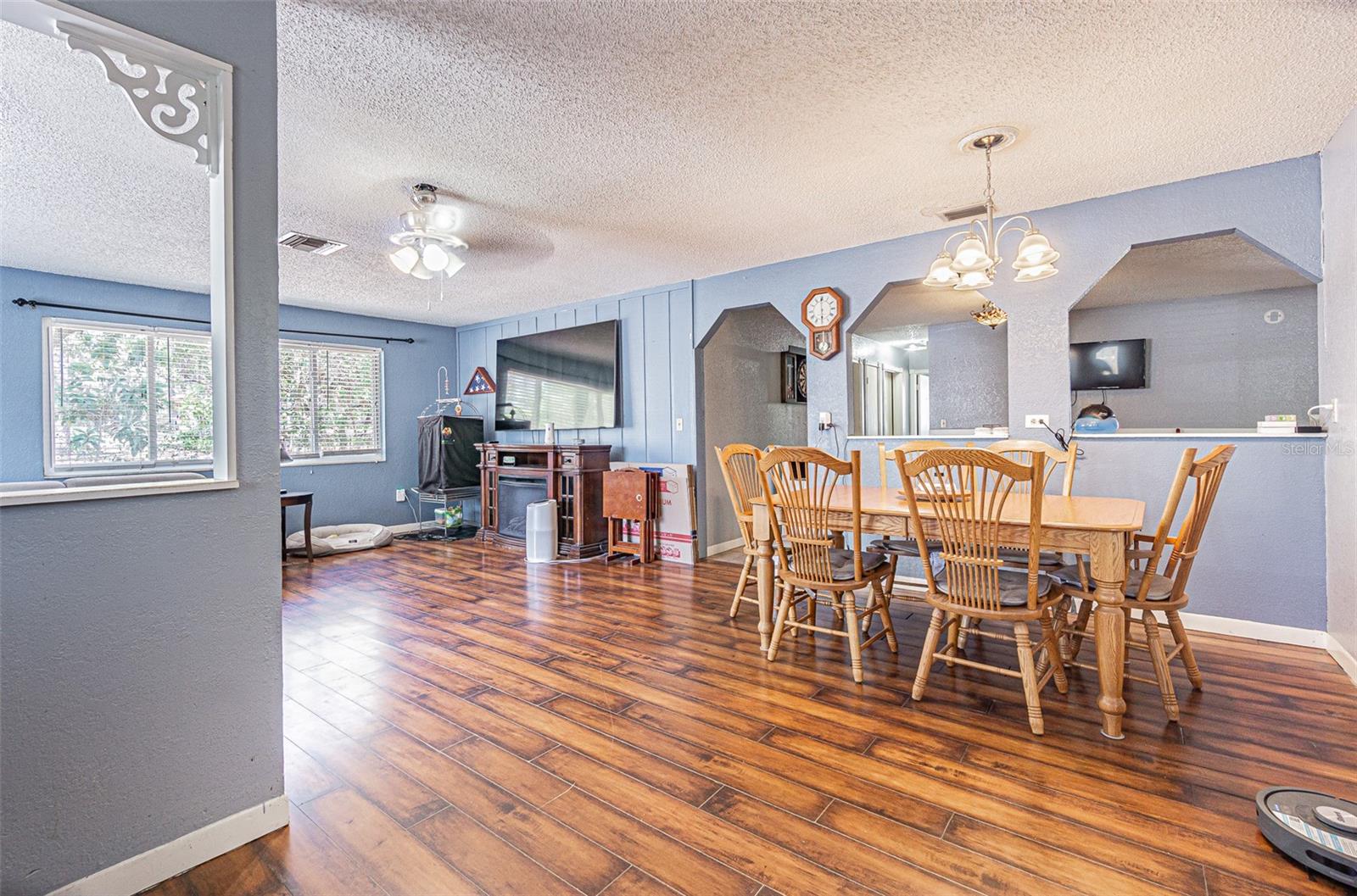 LEISURE HILLS - Residential