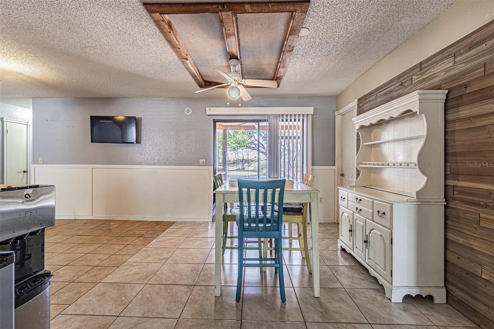 LEISURE HILLS - Residential