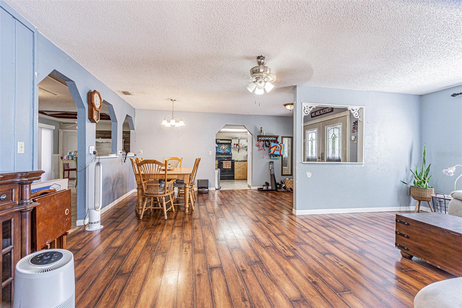 LEISURE HILLS - Residential