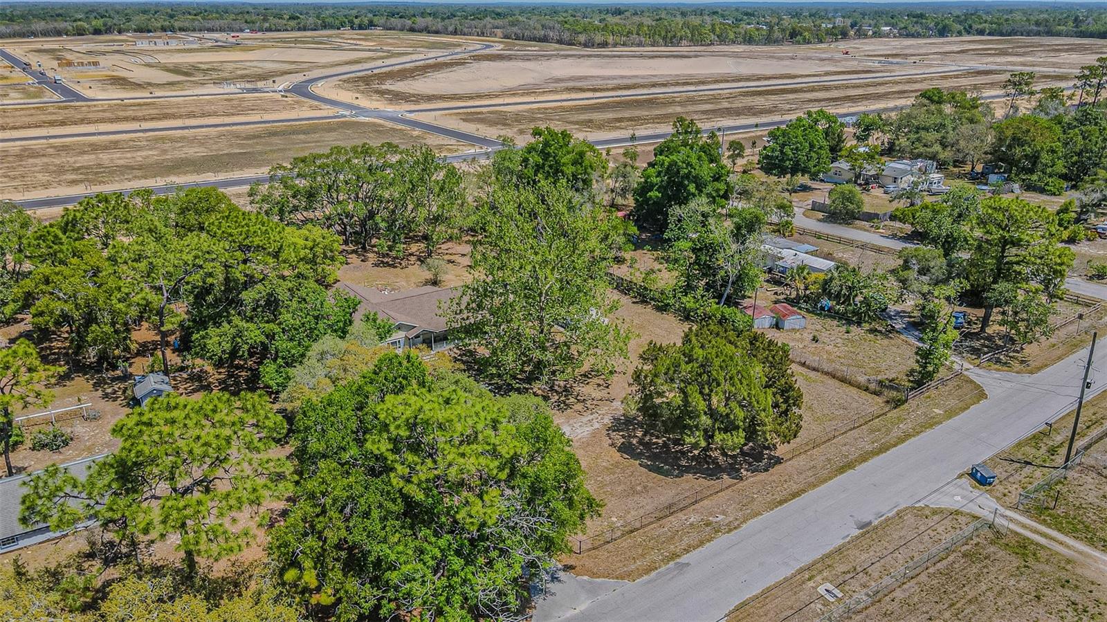 LEISURE HILLS - Residential