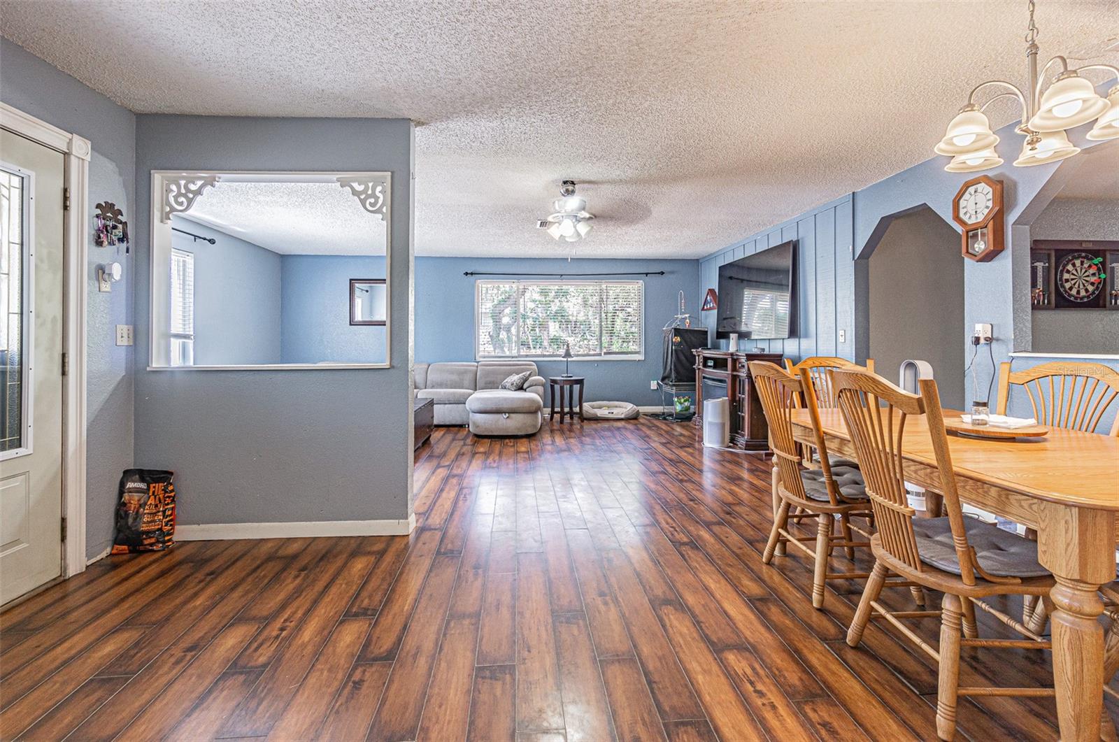 LEISURE HILLS - Residential