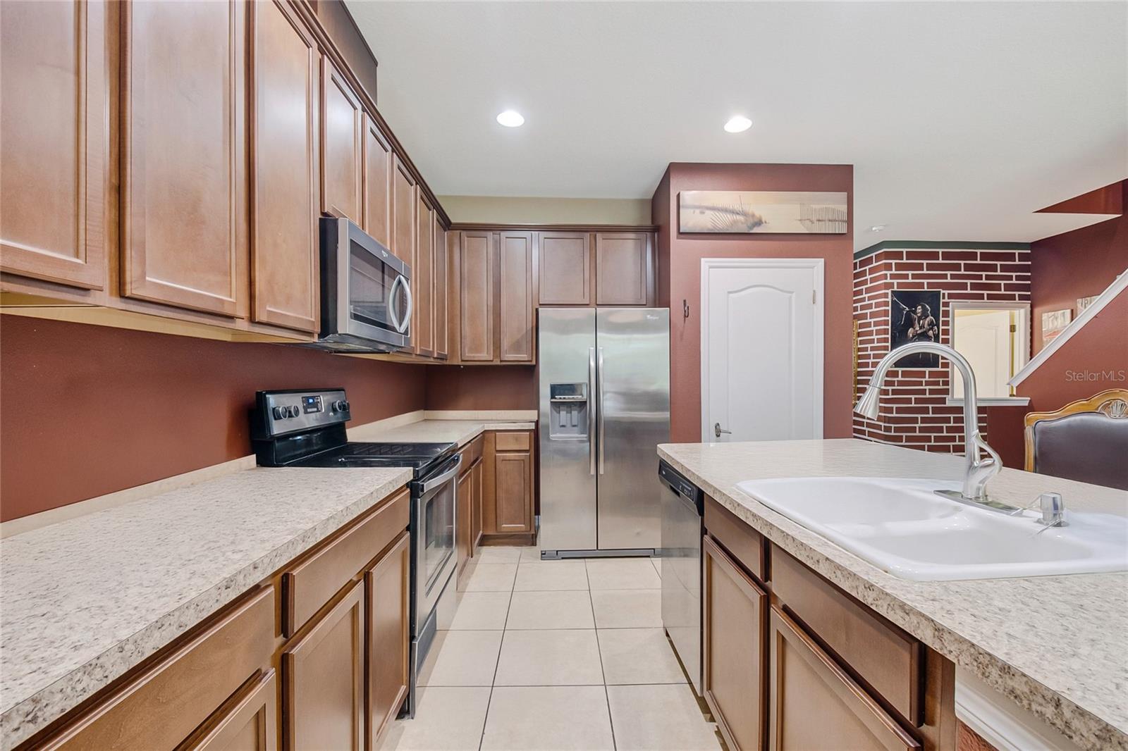 2685 RIVER LANDING DRIVE