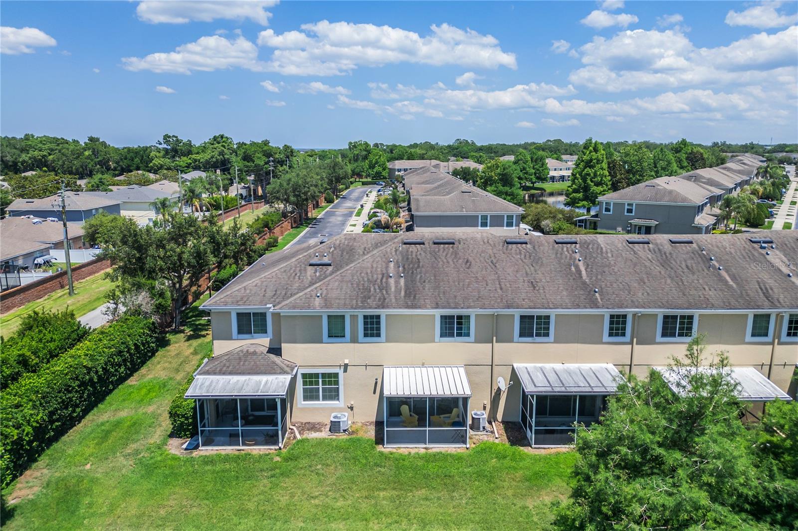 RIVERVIEW TWNHMS PH II - Residential