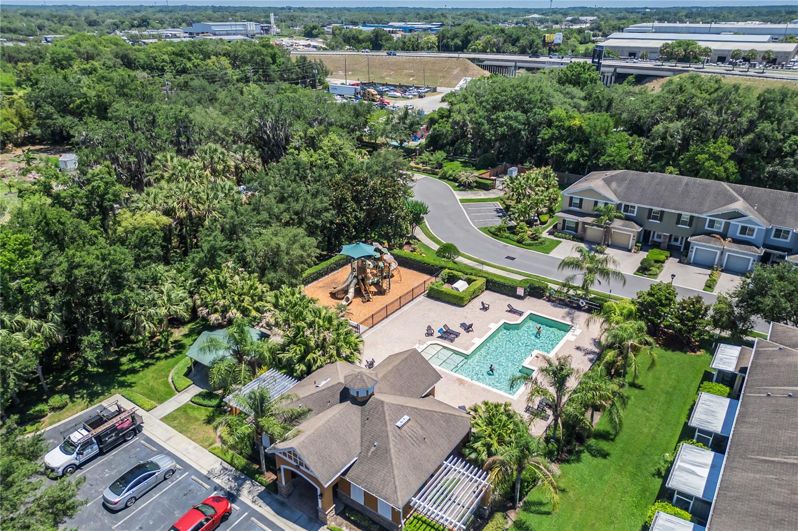RIVERVIEW TWNHMS PH II - Residential
