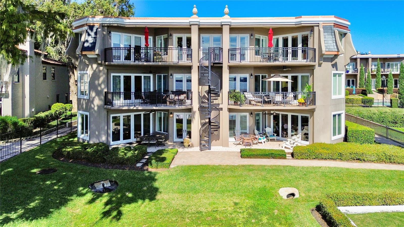 PERLE DU LAC - Residential