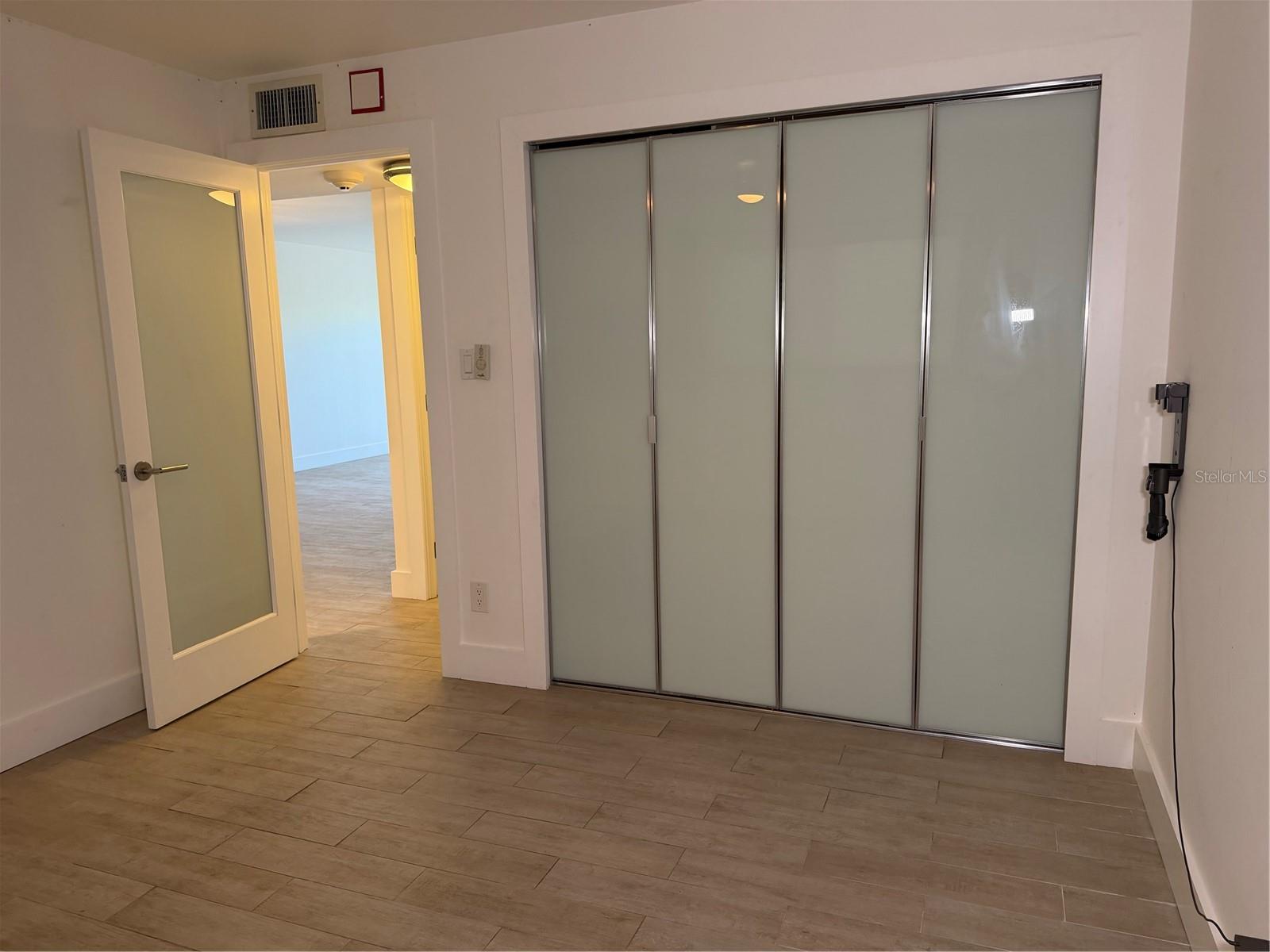 PLAZA GARDENS - Residential