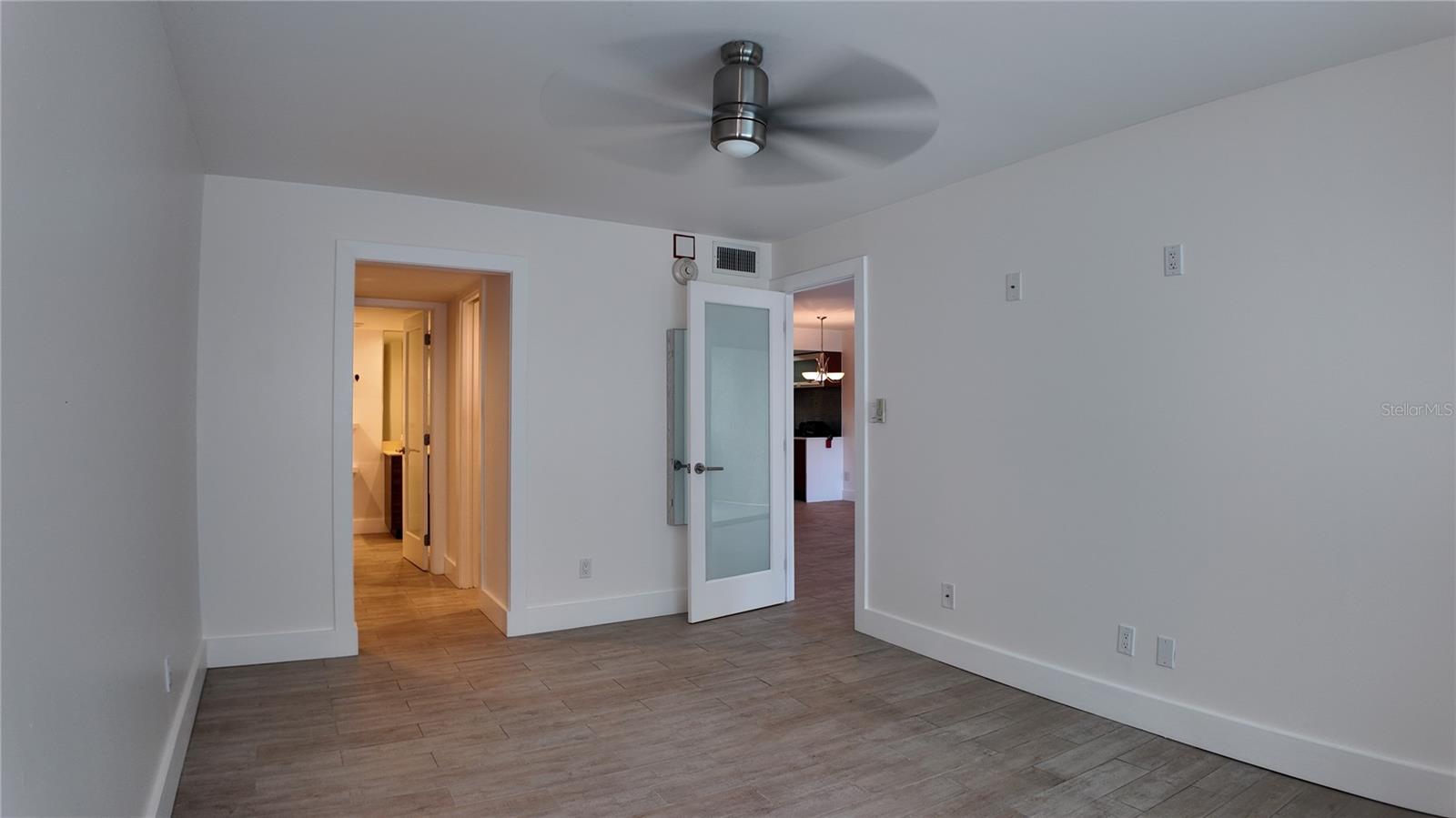 PLAZA GARDENS - Residential