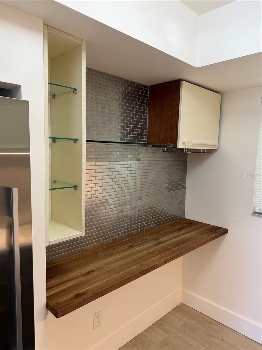 PLAZA GARDENS - Residential