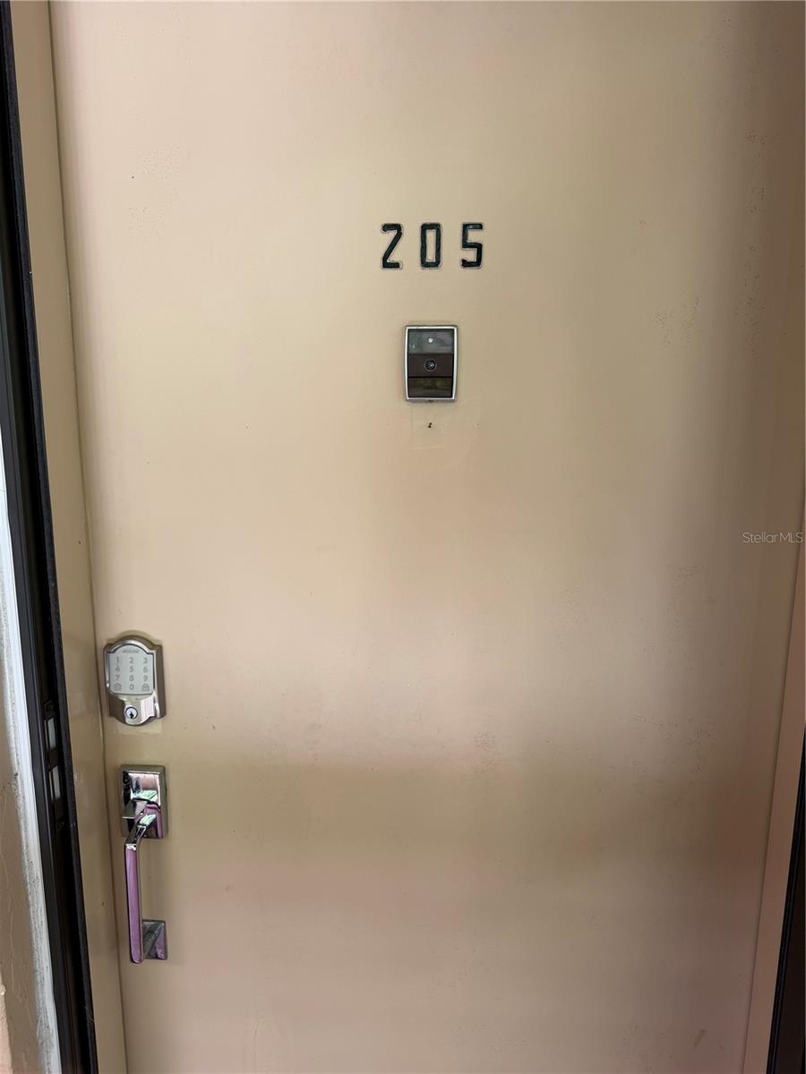 PLAZA GARDENS - Residential