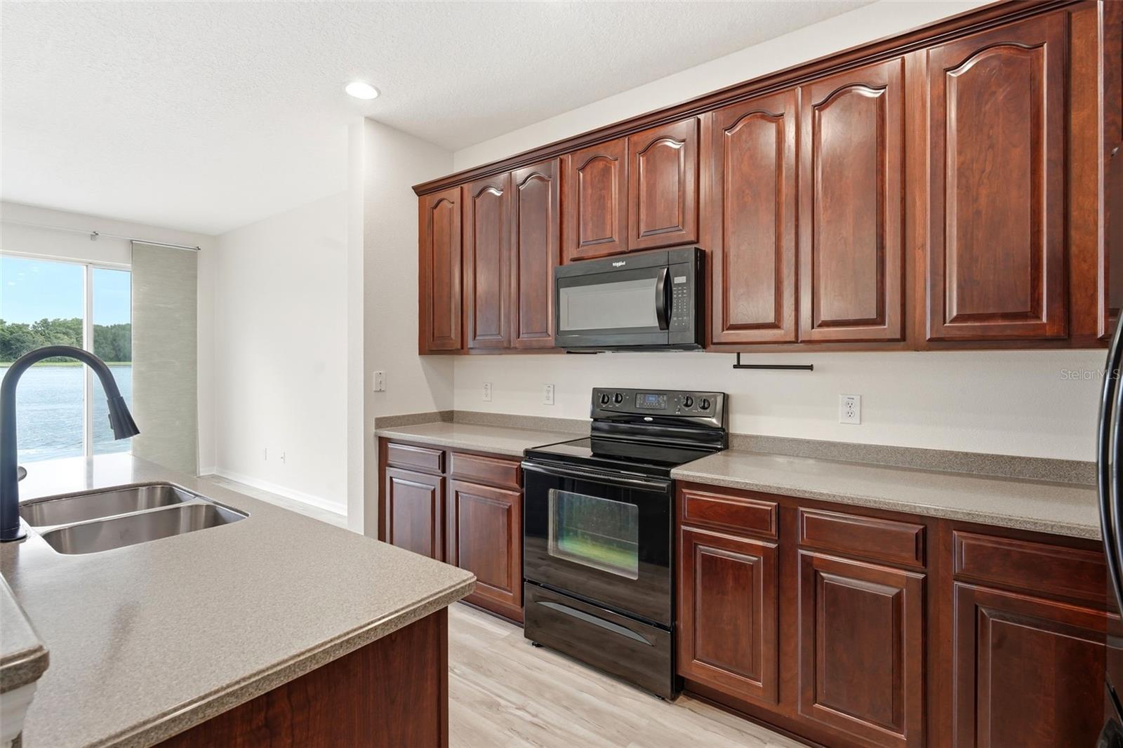 3871 GLIDING PLACE