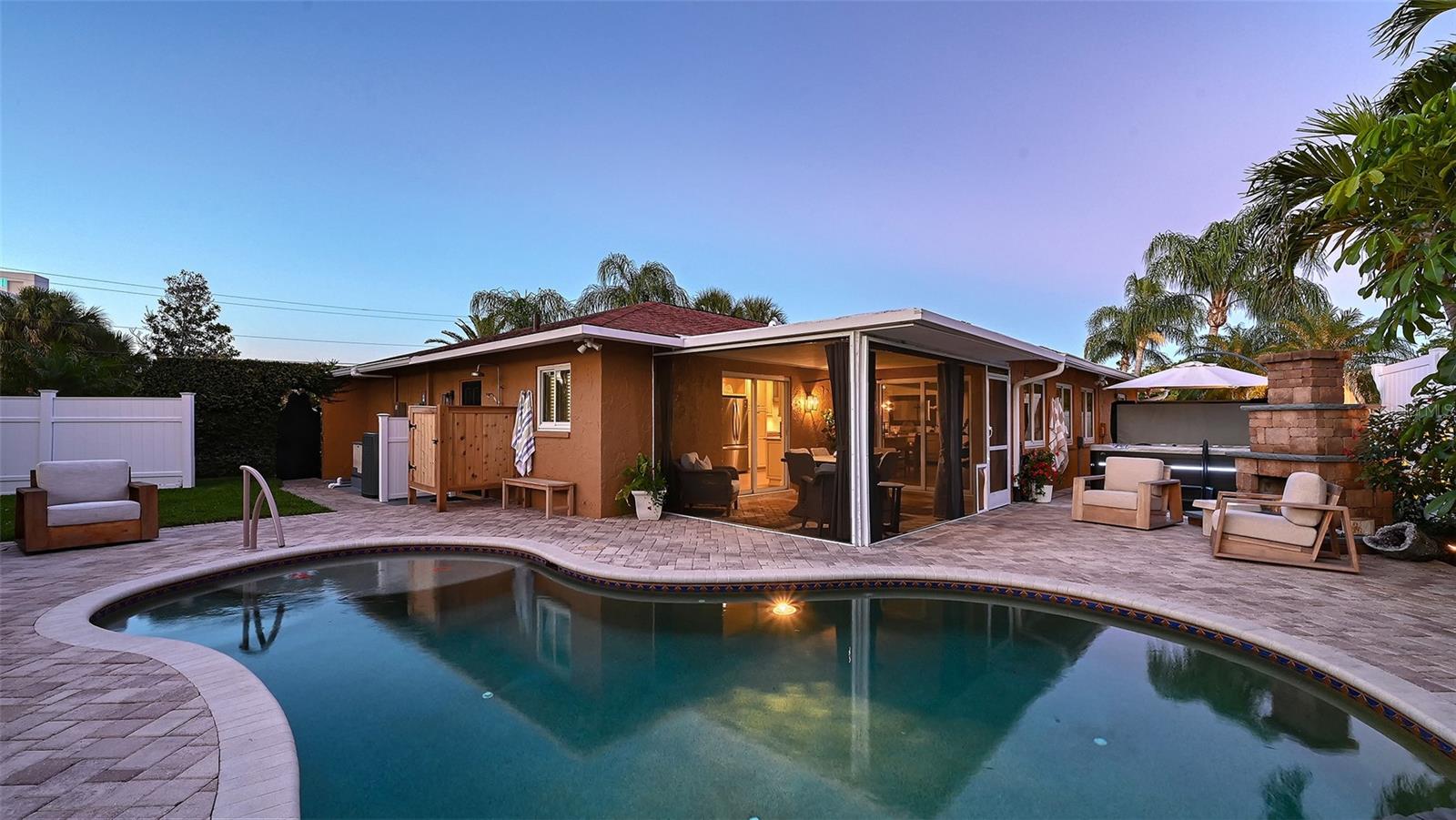 NORTH ISLES - Residential