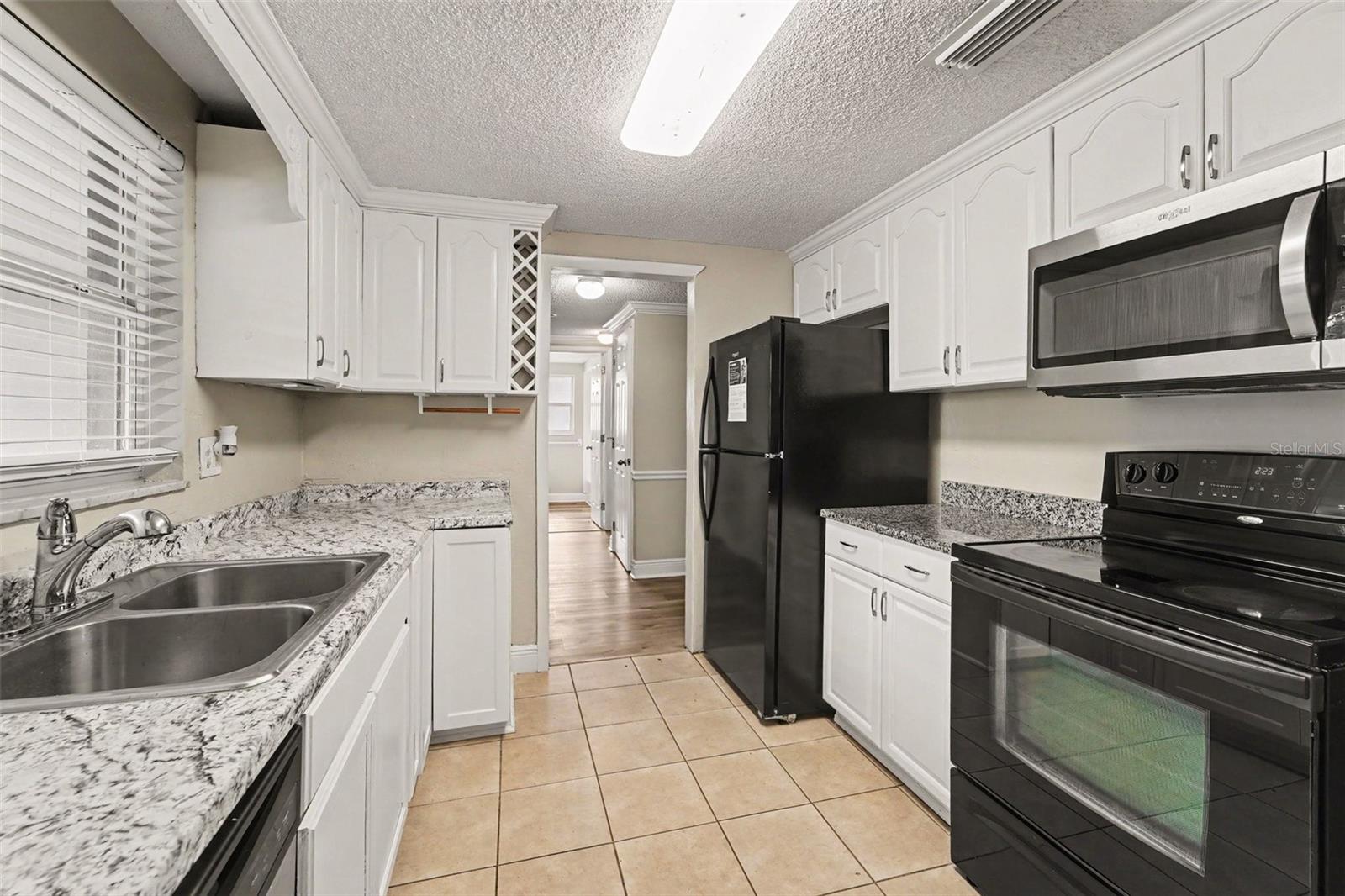 10525 OLEANDER DRIVE