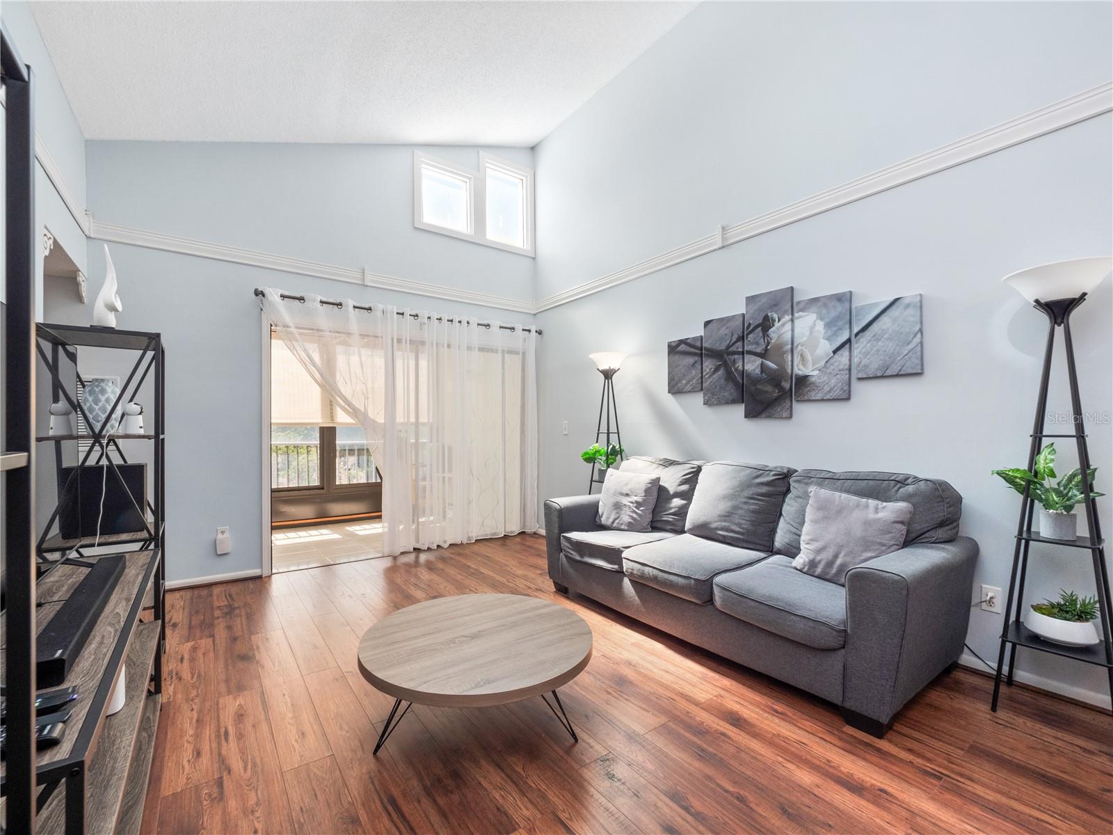 SOUTHPOINTE CONDO - Residential