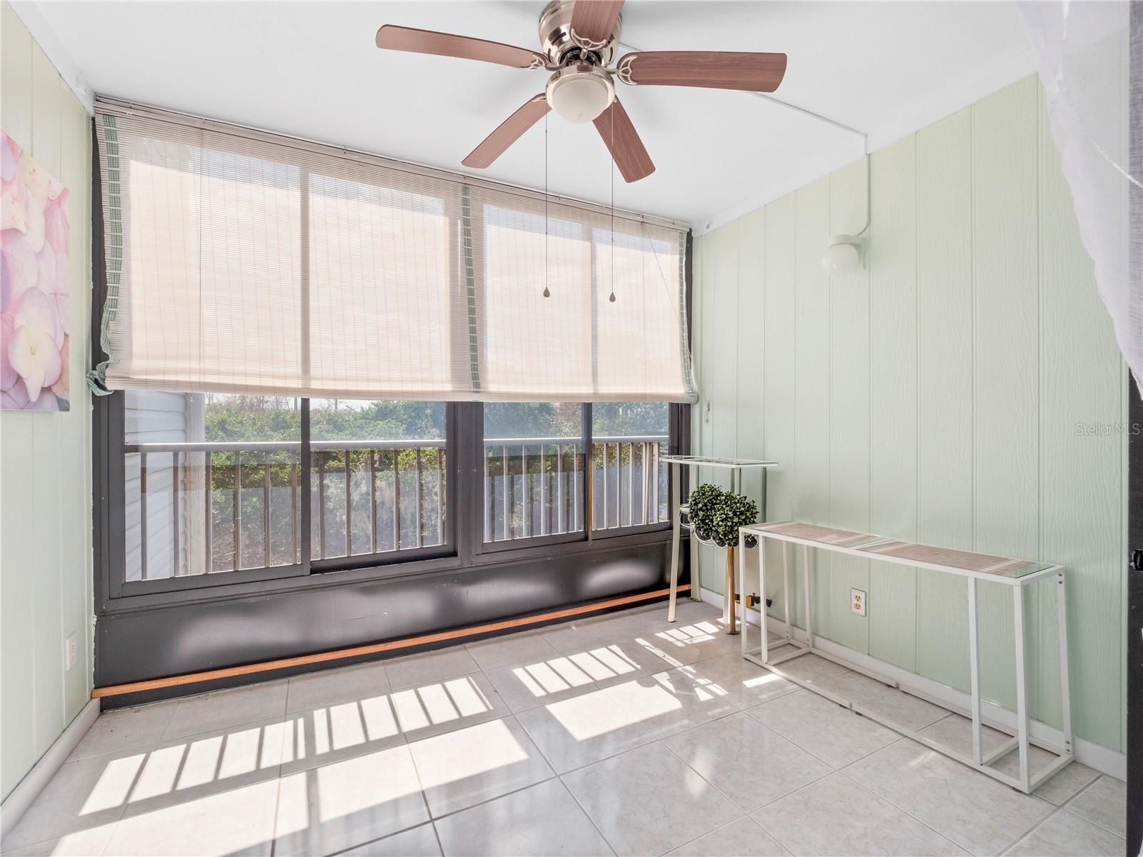 SOUTHPOINTE CONDO - Residential