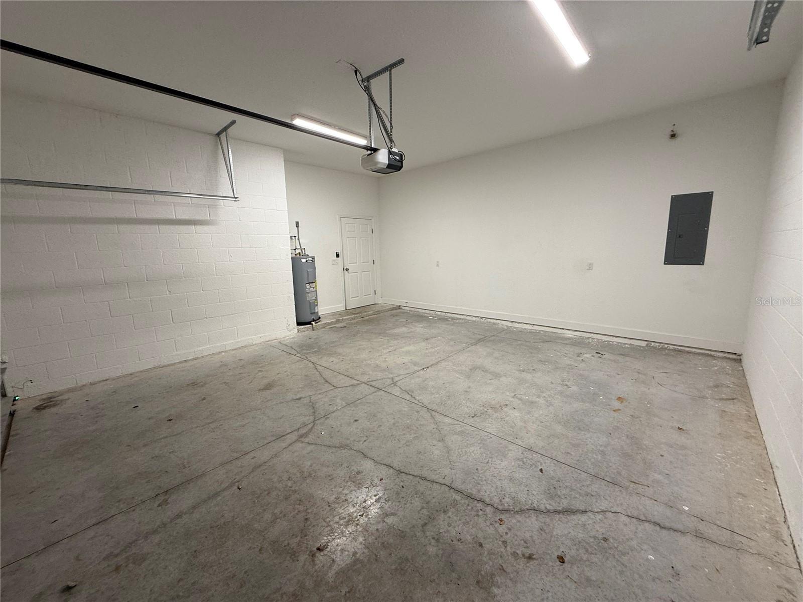 MOORES ADD - Residential Lease