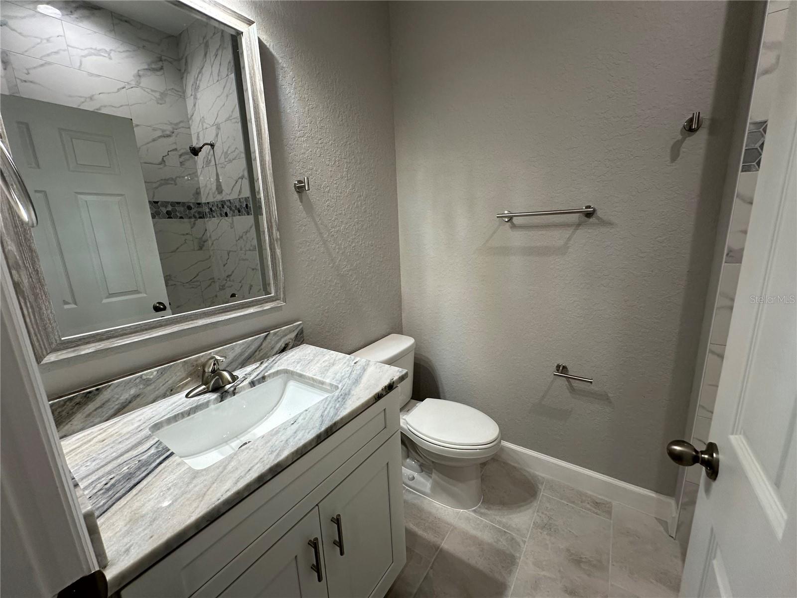 MOORES ADD - Residential Lease