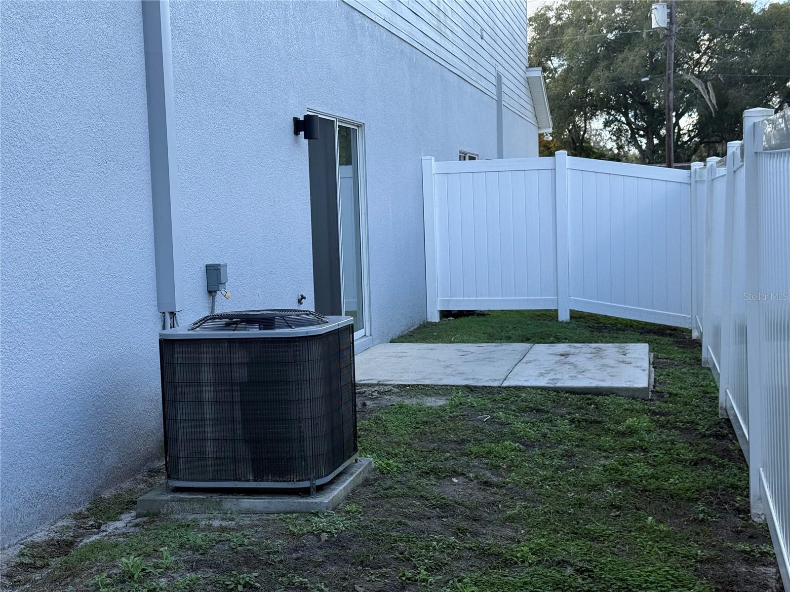 MOORES ADD - Residential Lease