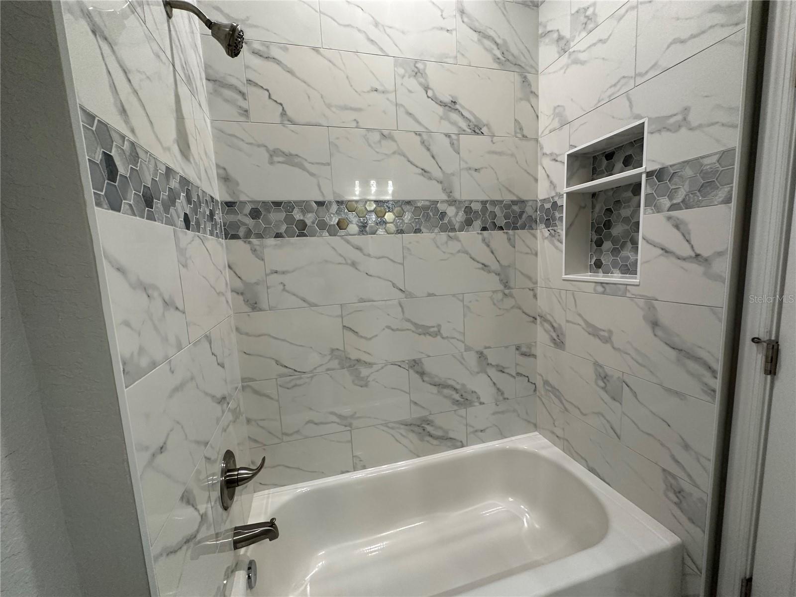 MOORES ADD - Residential Lease