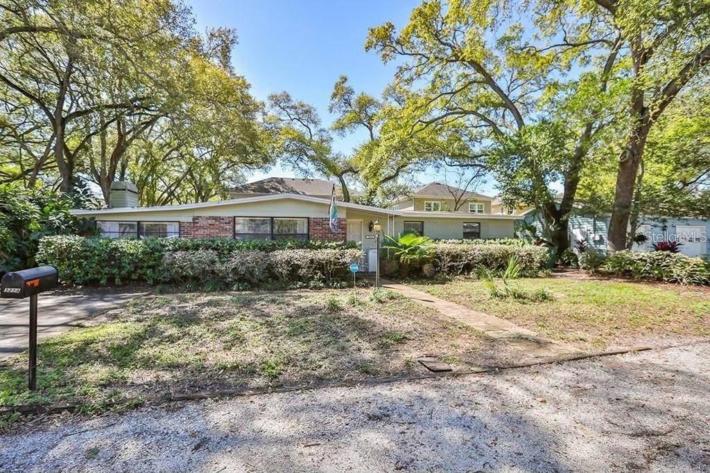 OAKELLARS - Residential Lease