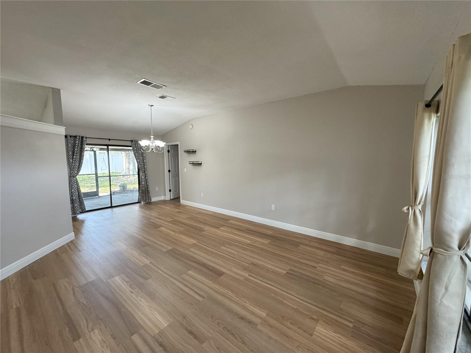 ALAFAYA WOODS PH 07 - Residential