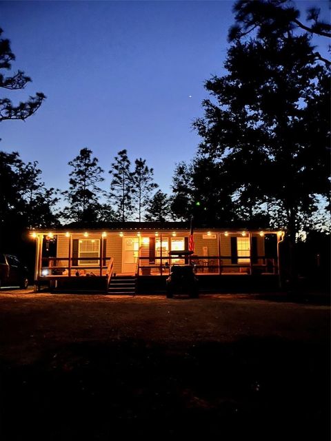 Photo of 105 Slipper Way, Hawthorne, FL 32640 (MLS # GC529045)