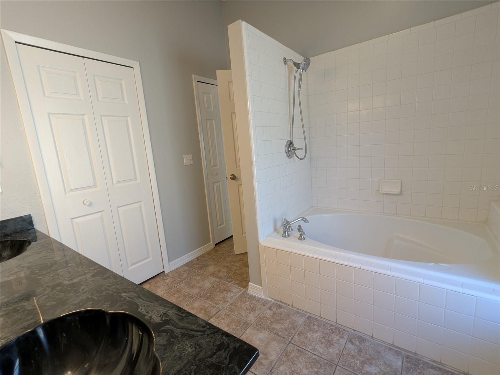 PINES WEKIVA SEC 03 PH 02 TR A - Residential Lease