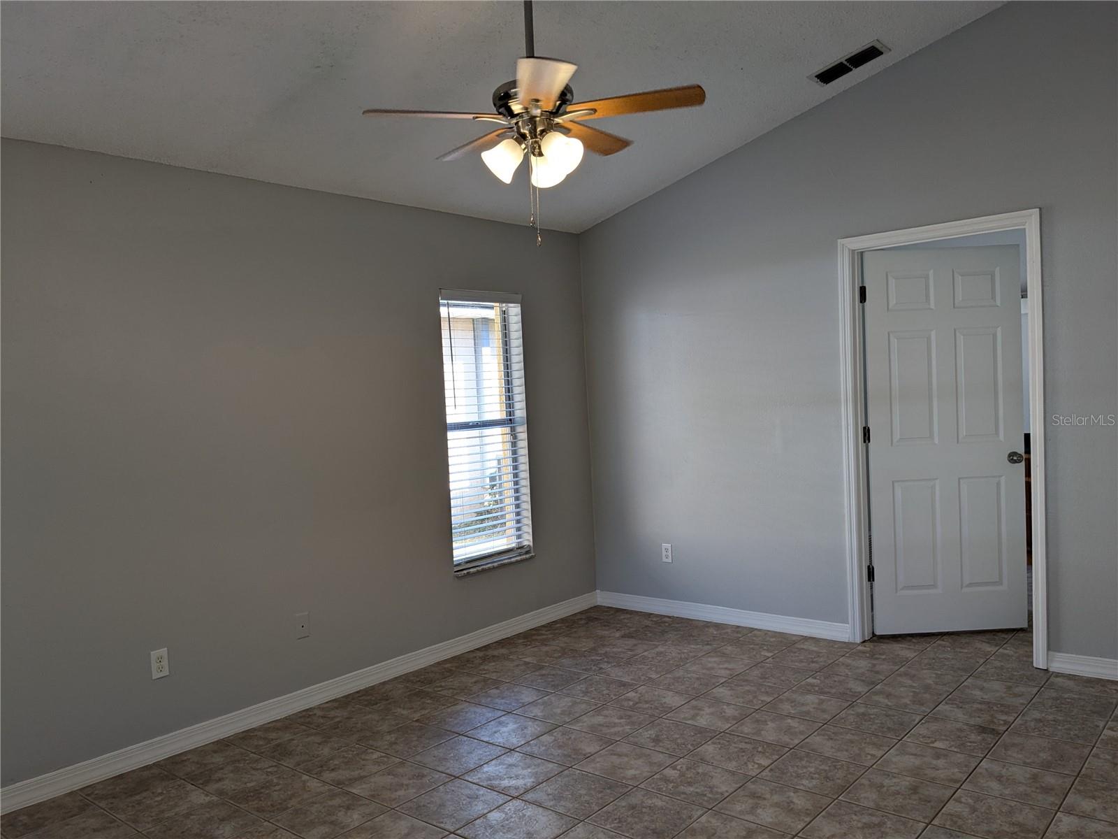 PINES WEKIVA SEC 03 PH 02 TR A - Residential Lease