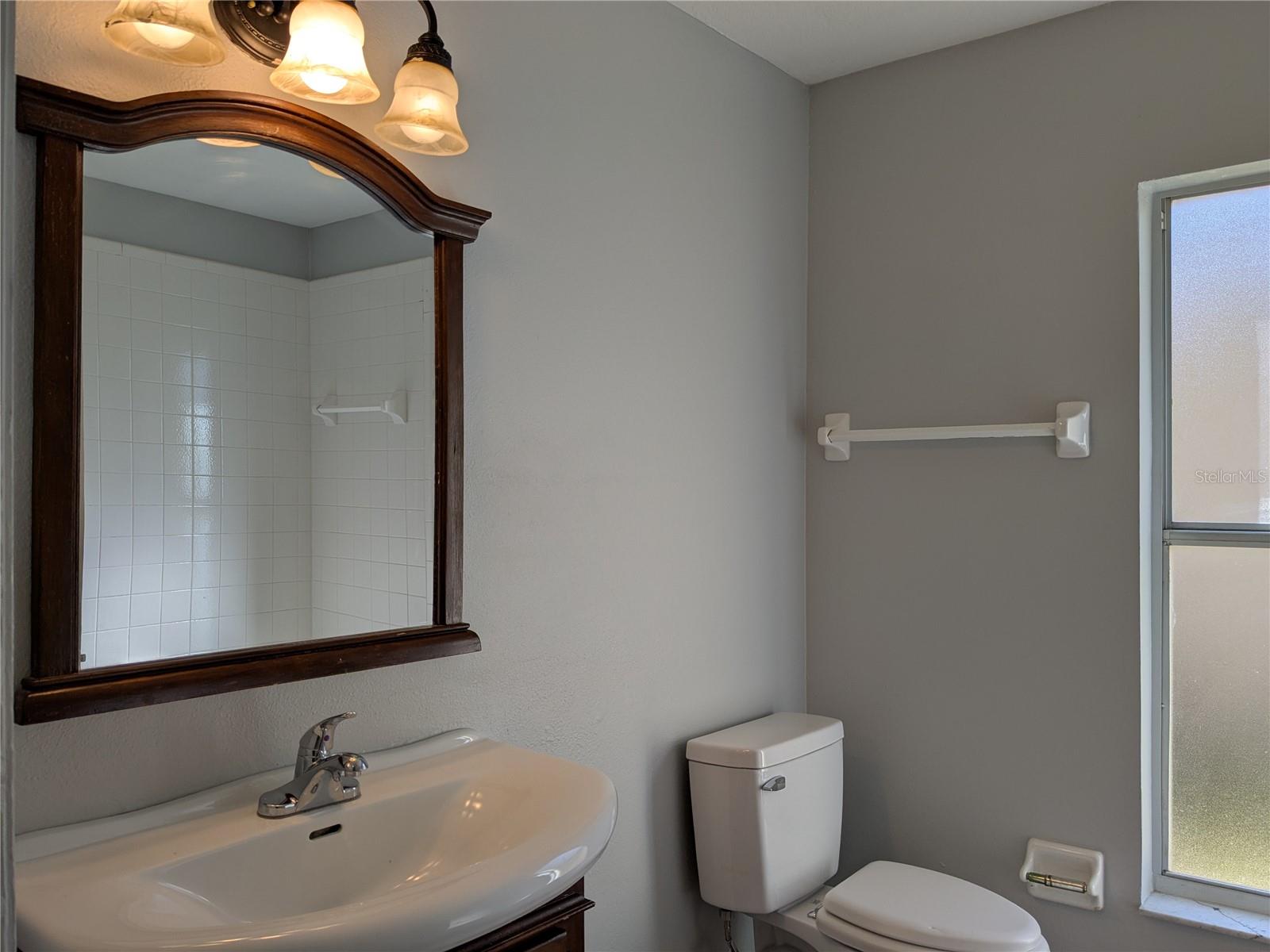 PINES WEKIVA SEC 03 PH 02 TR A - Residential Lease